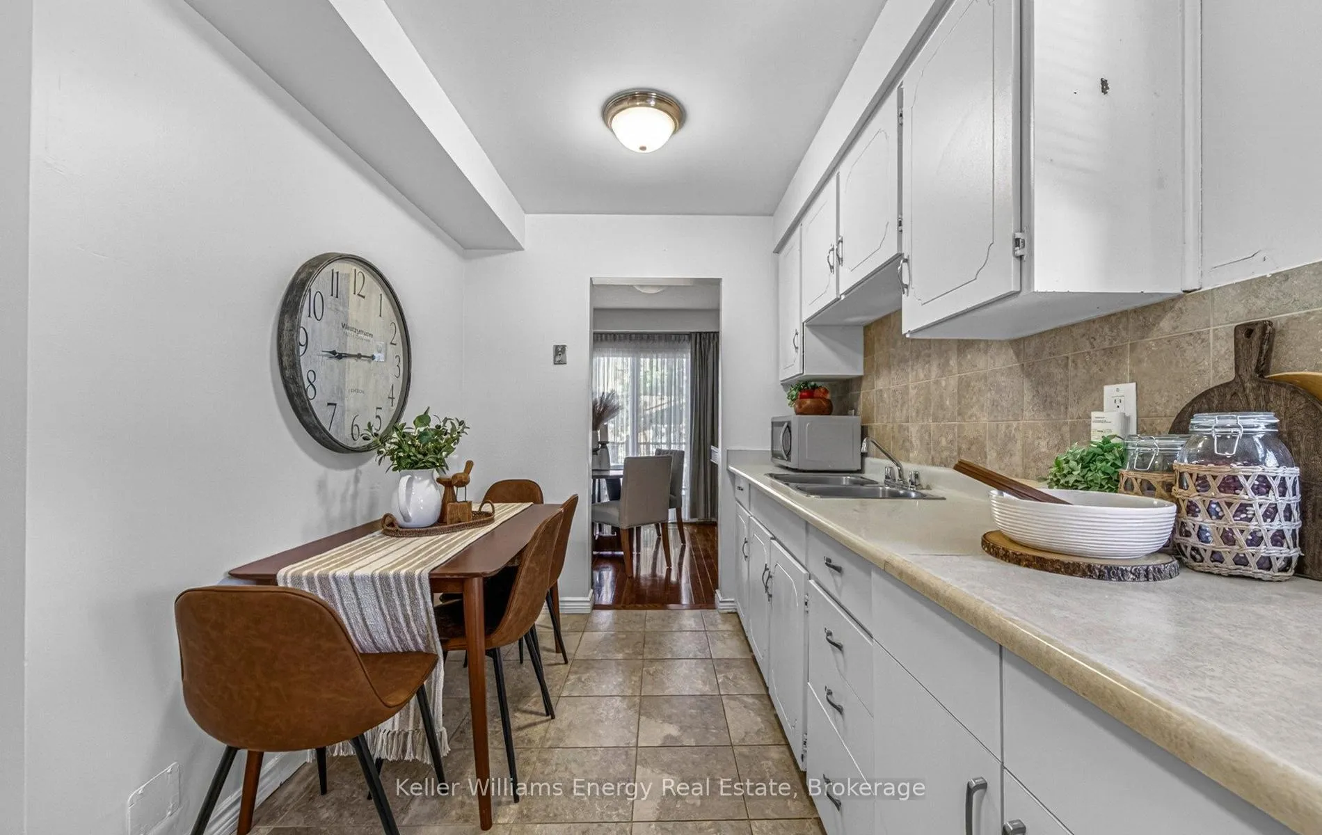 Photo 14 of Unit 18, 5 Michael Boulevard, Whitby, Lynde Creek — HOMEH