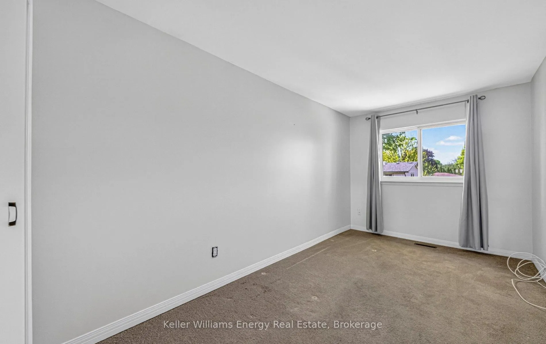 Photo 24 of Unit 18, 5 Michael Boulevard, Whitby, Lynde Creek — HOMEH