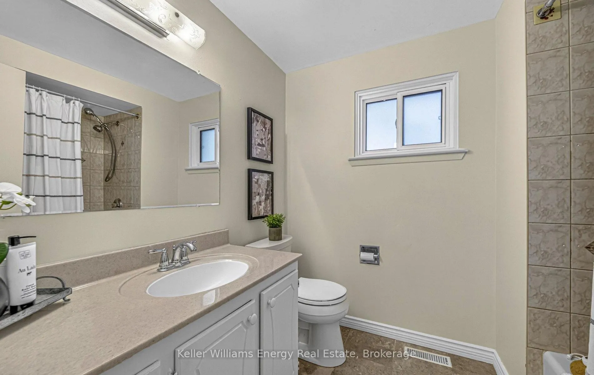 Photo 26 of Unit 18, 5 Michael Boulevard, Whitby, Lynde Creek — HOMEH