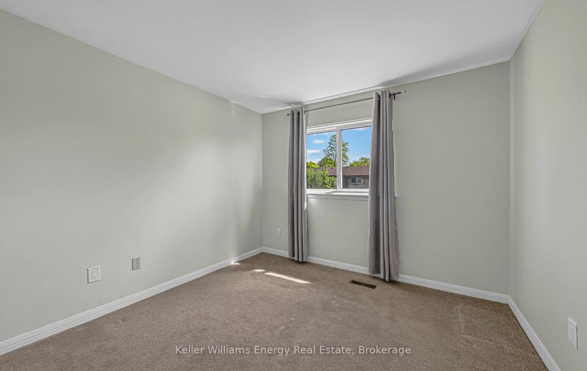 Photo 27 of Unit 18, 5 Michael Boulevard, Whitby, Lynde Creek — HOMEH