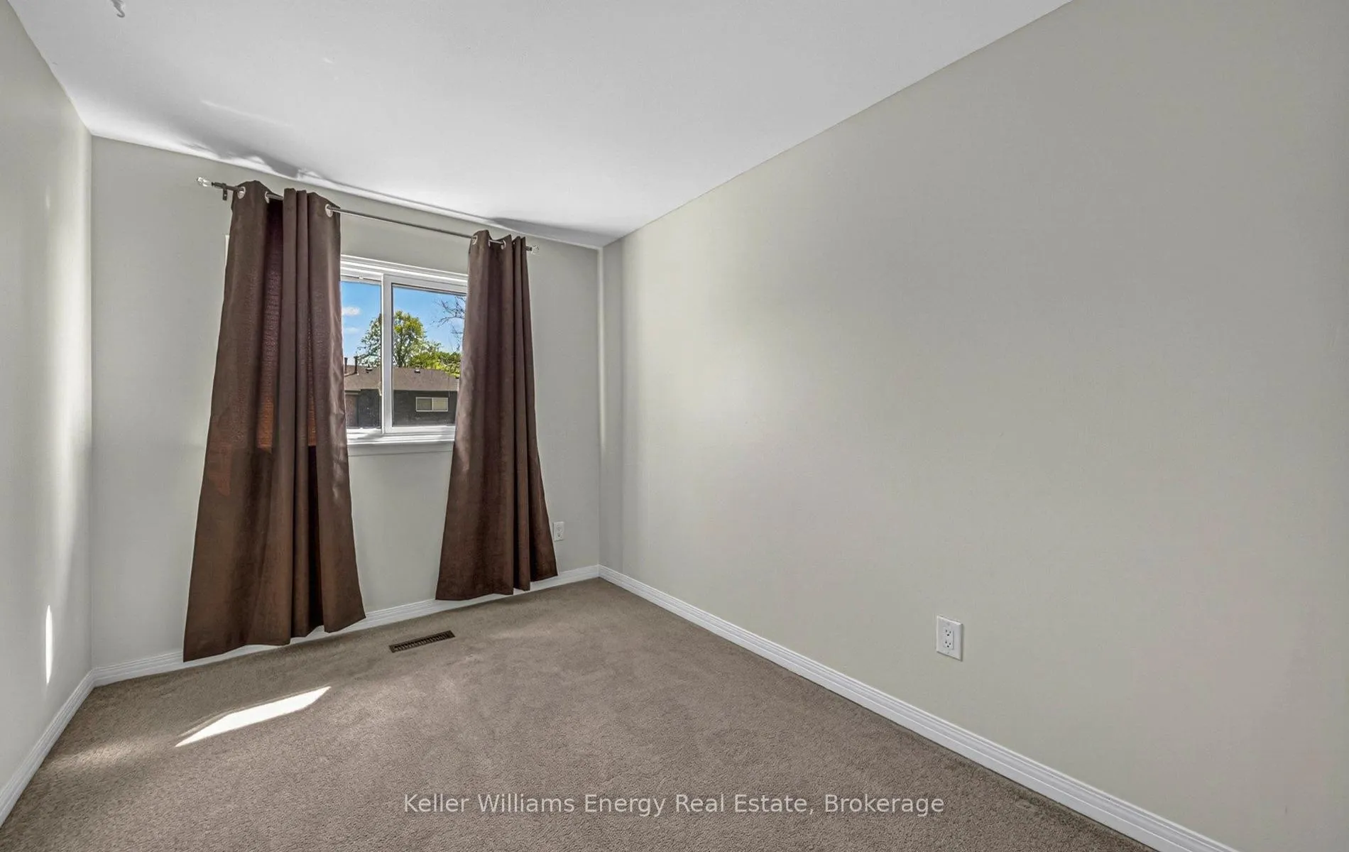 Photo 30 of Unit 18, 5 Michael Boulevard, Whitby, Lynde Creek — HOMEH