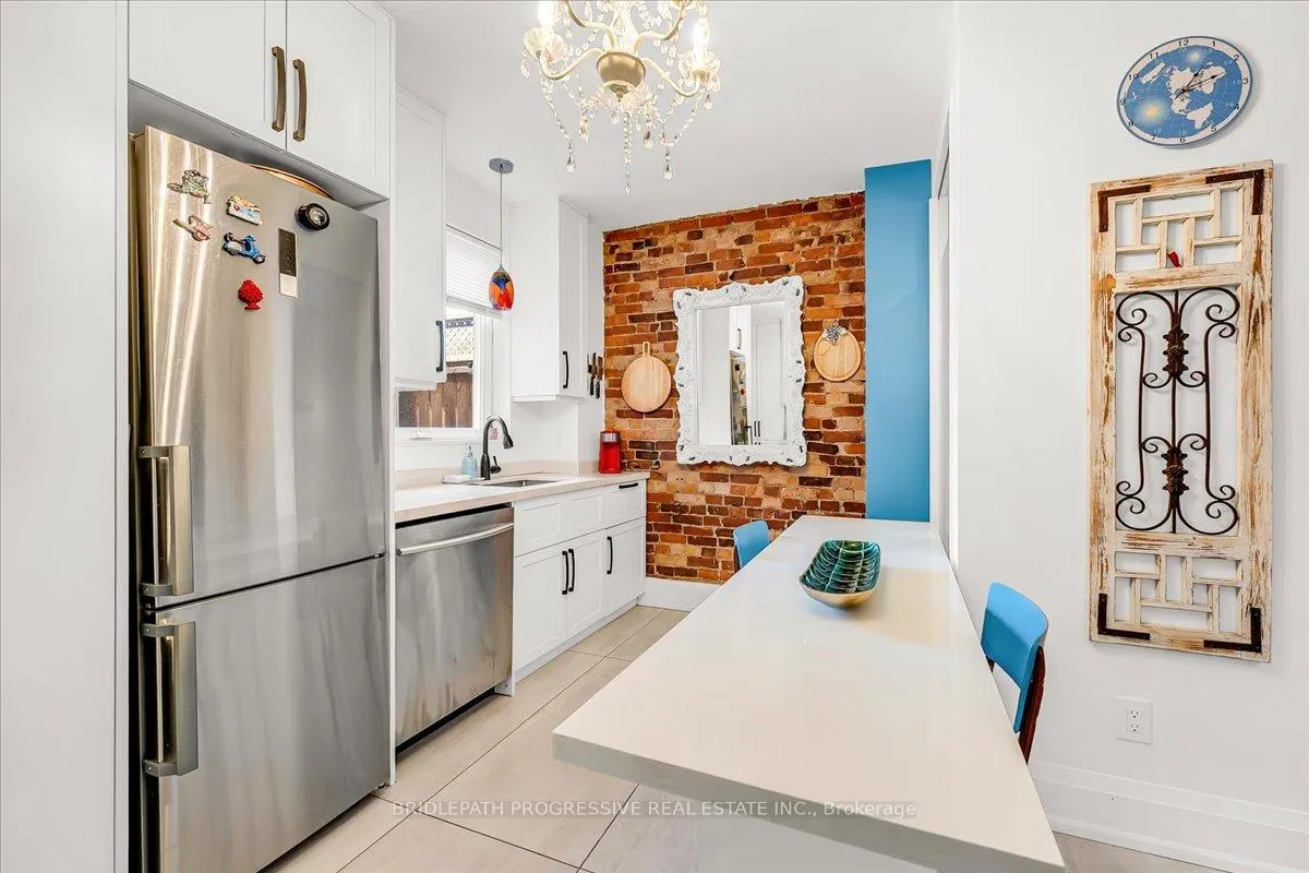 Photo 6 of 332 Delaware Avenue, Toronto, Dovercourt-Wallace Emerson-Junction — HOMEH
