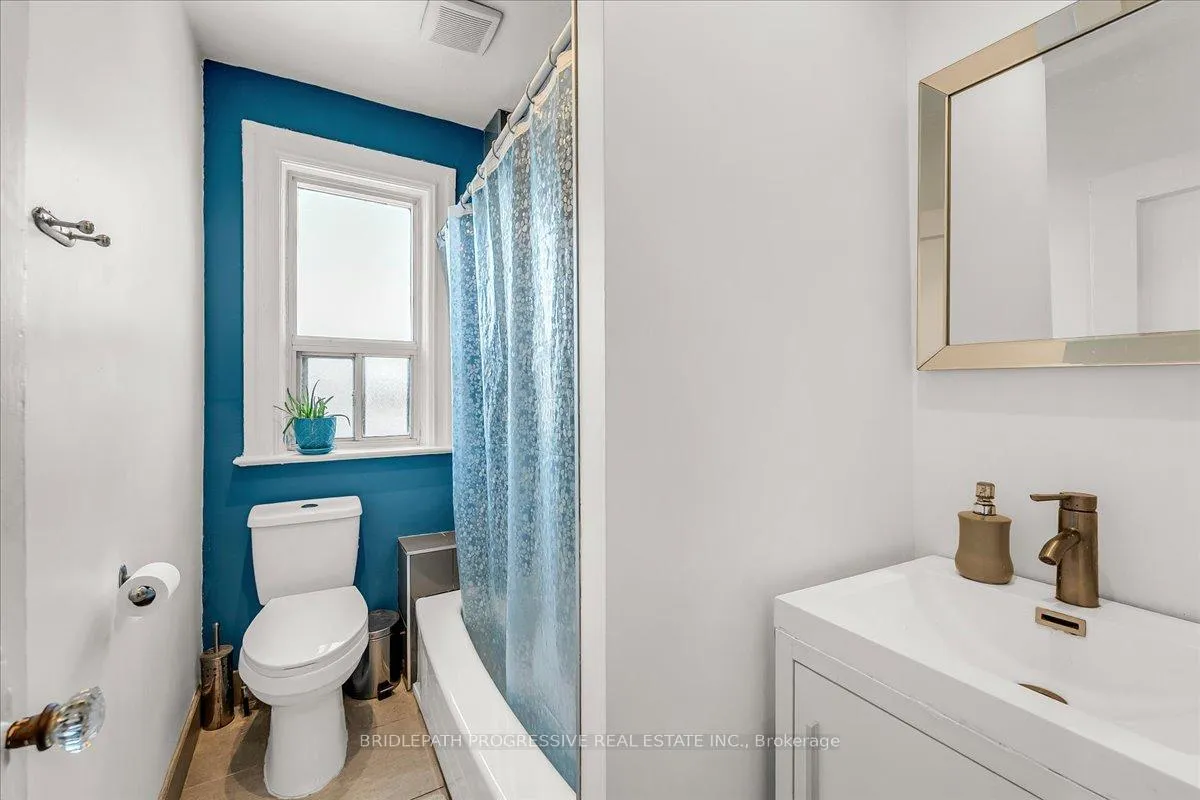 Photo 17 of 332 Delaware Avenue, Toronto, Dovercourt-Wallace Emerson-Junction — HOMEH