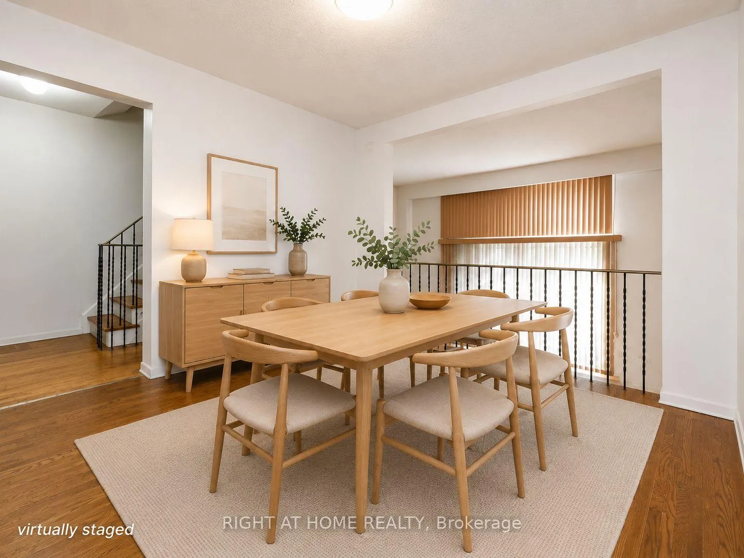 Photo 11 of 42 Vicora Linkway, Toronto, Flemingdon Park — HOMEH