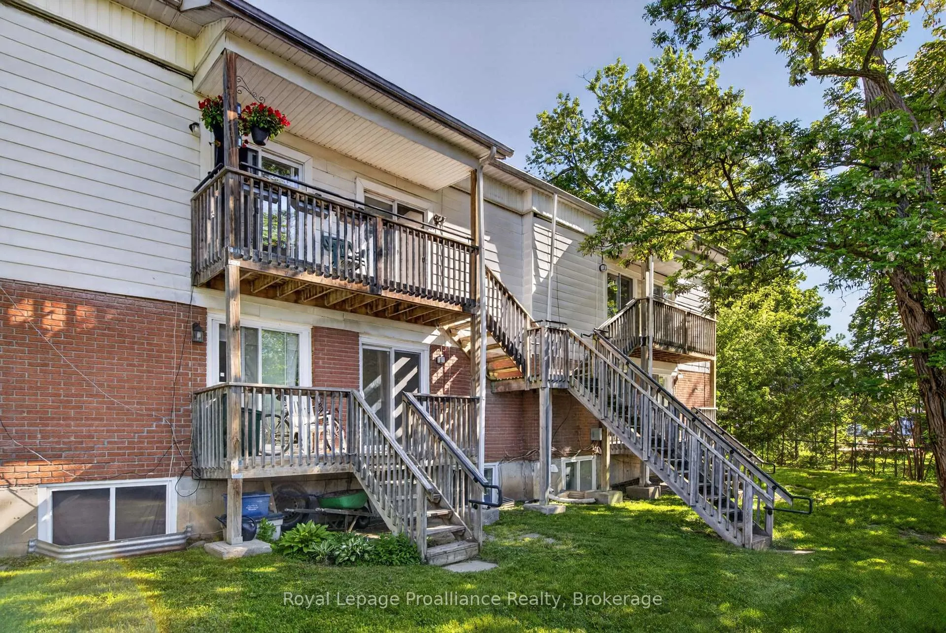 Photo 13 of Unit #3, 169 Hazlitt Street, Peterborough, Ashburnham Ward 4 — HOMEH