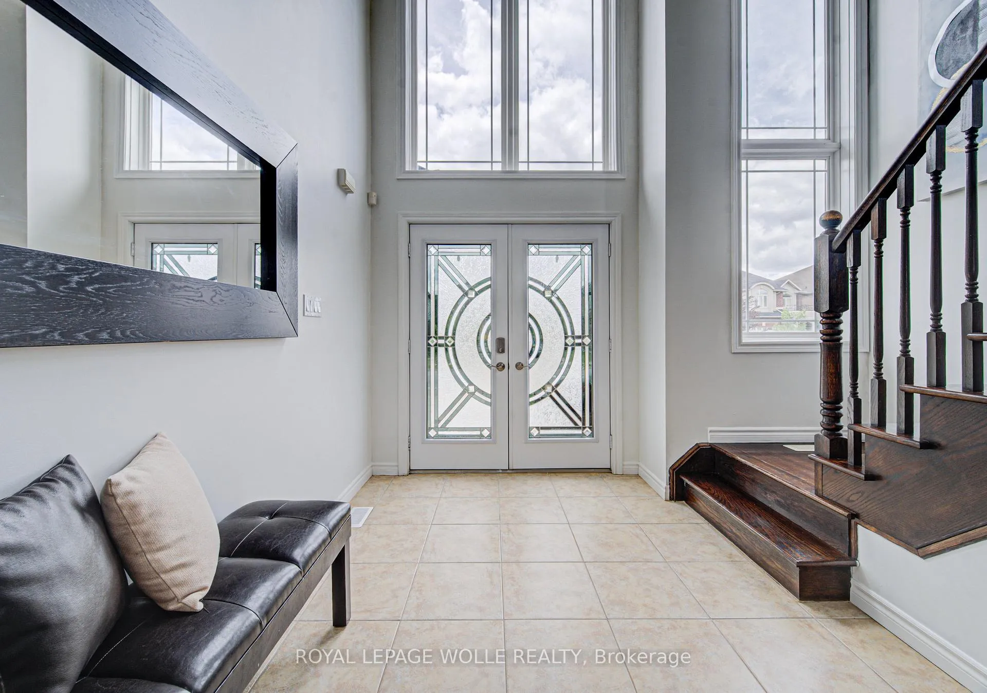 Photo 3 of 37 Davinci Boulevard, Hamilton, Carpenter — HOMEH