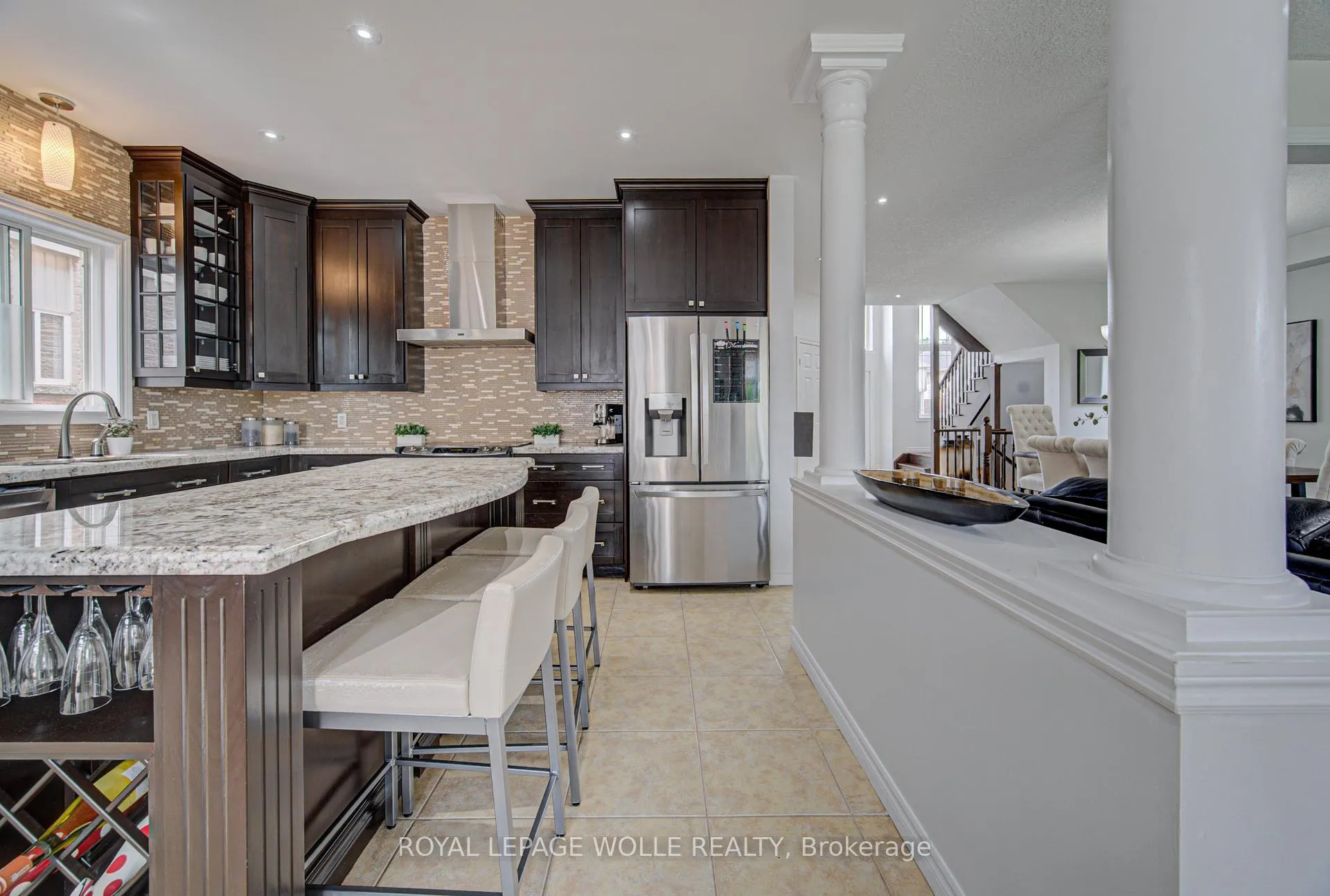 Photo 11 of 37 Davinci Boulevard, Hamilton, Carpenter — HOMEH