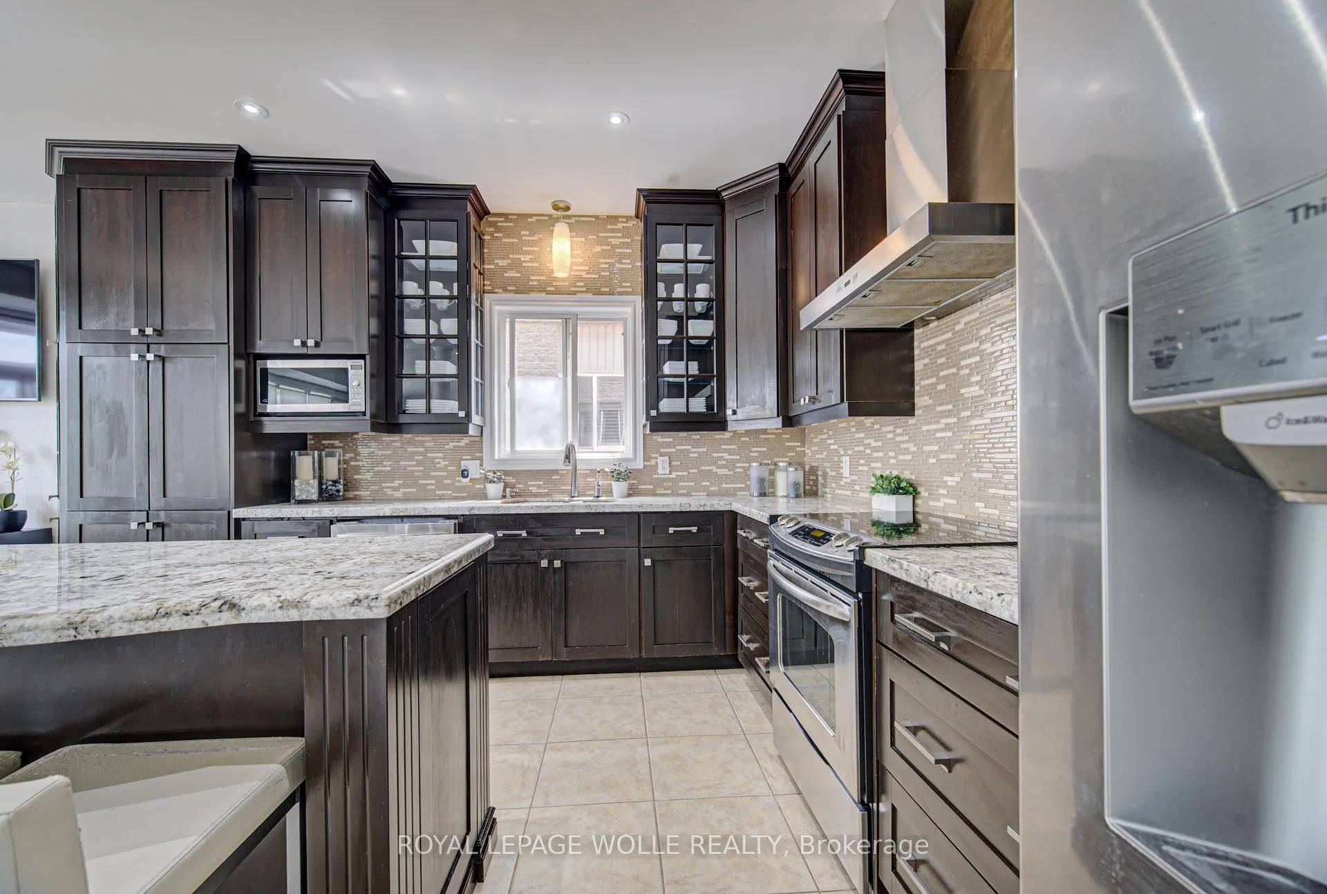 Photo 13 of 37 Davinci Boulevard, Hamilton, Carpenter — HOMEH