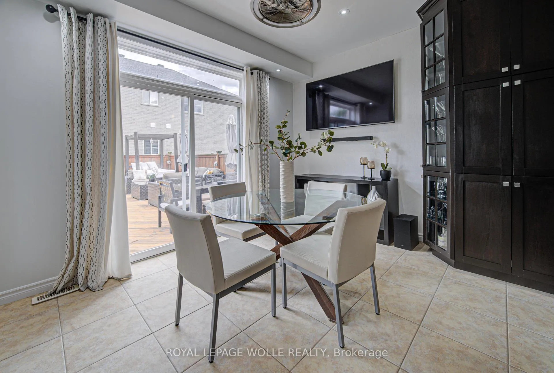 Photo 17 of 37 Davinci Boulevard, Hamilton, Carpenter — HOMEH