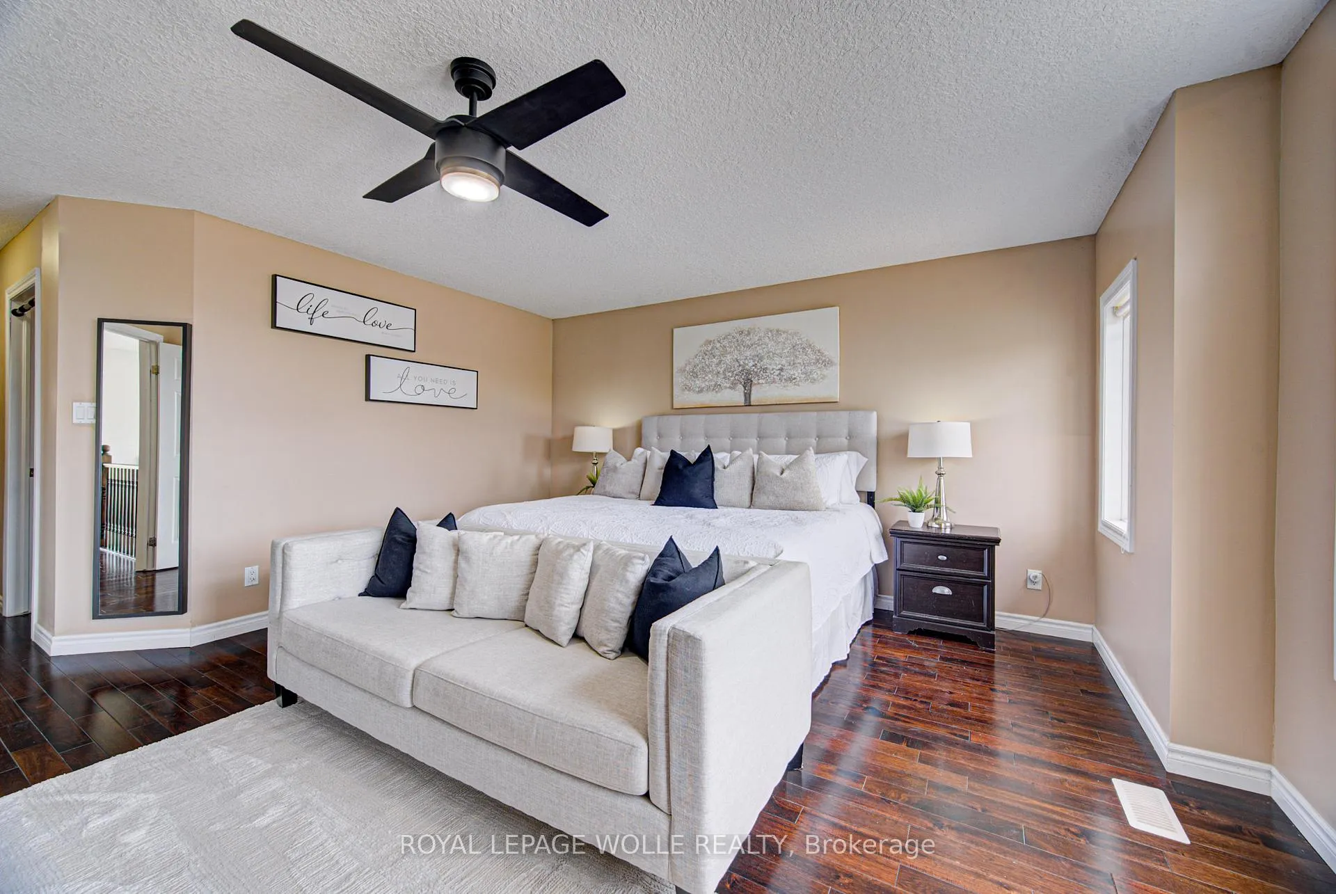Photo 22 of 37 Davinci Boulevard, Hamilton, Carpenter — HOMEH