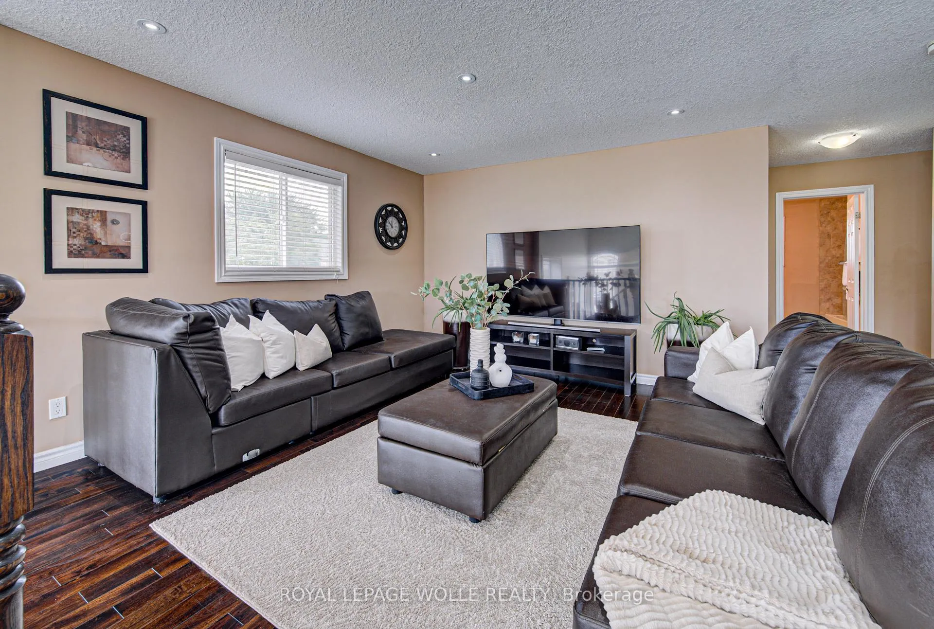 Photo 28 of 37 Davinci Boulevard, Hamilton, Carpenter — HOMEH
