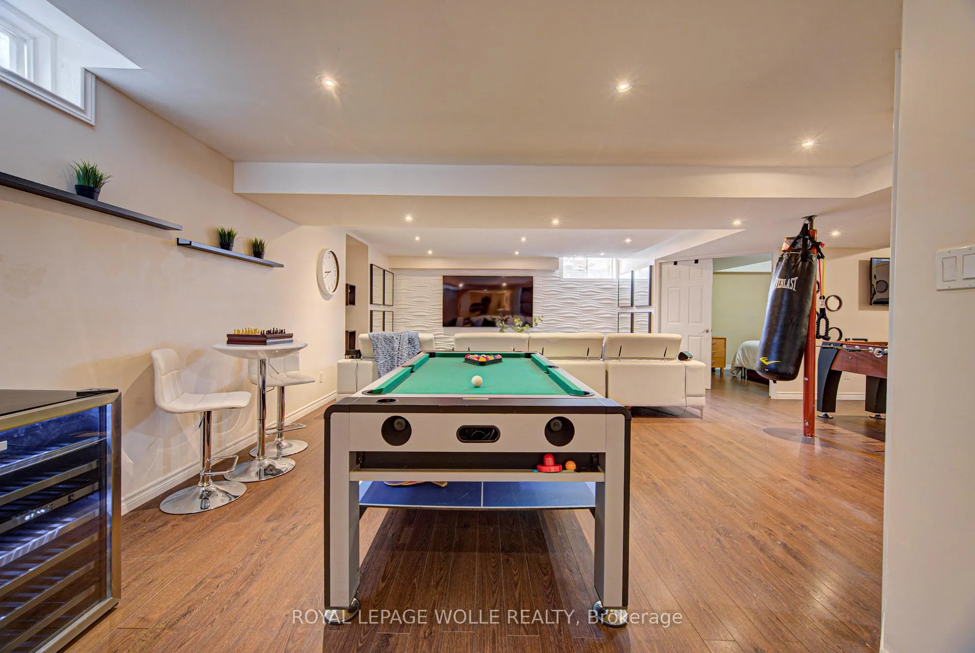 Photo 33 of 37 Davinci Boulevard, Hamilton, Carpenter — HOMEH