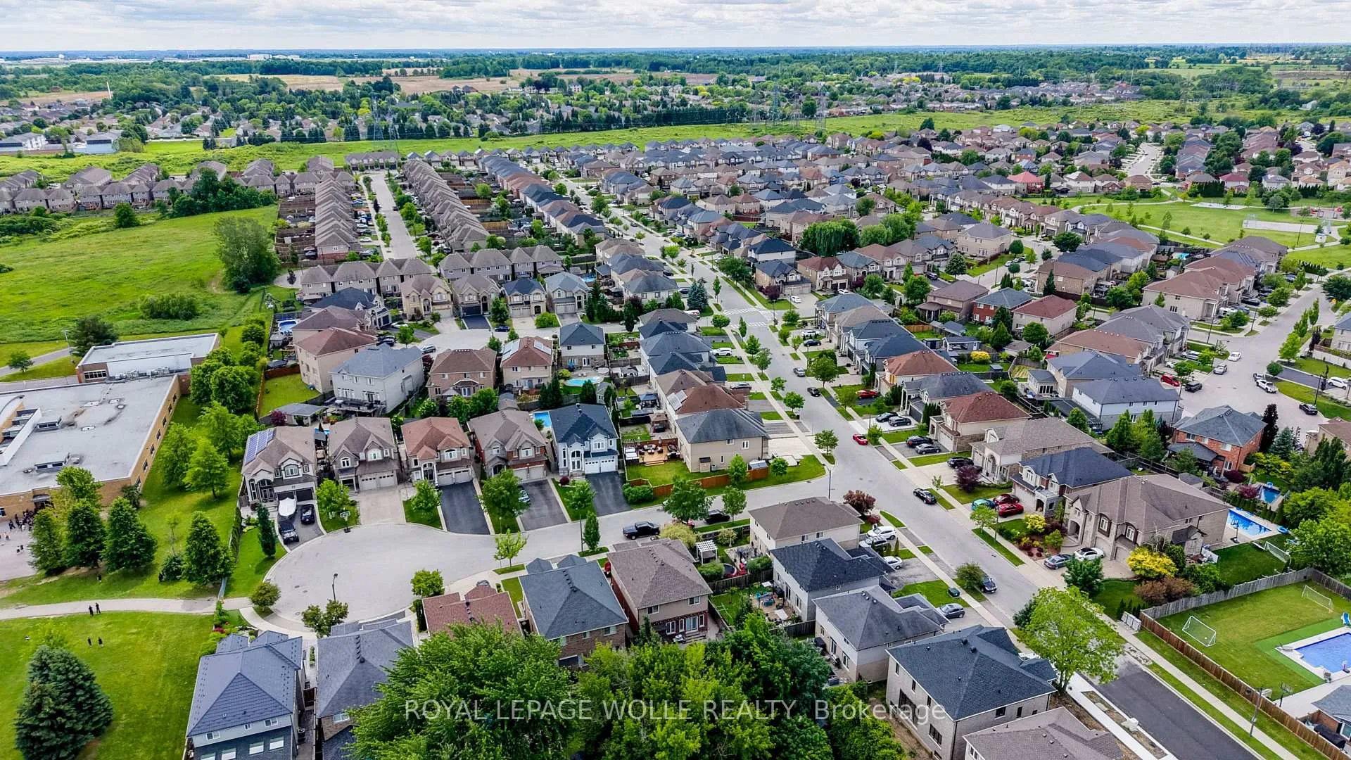 Photo 47 of 37 Davinci Boulevard, Hamilton, Carpenter — HOMEH
