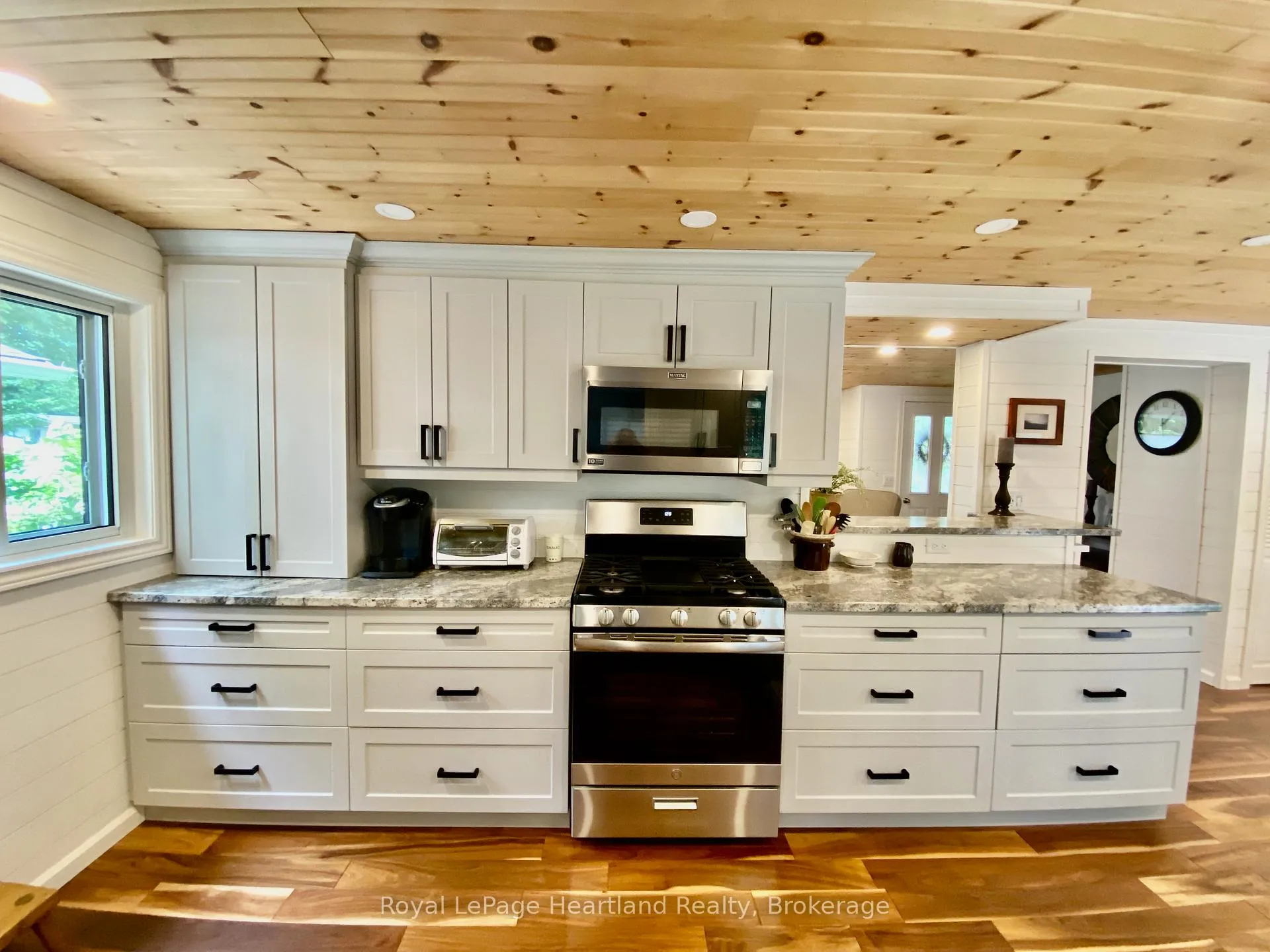 Photo 9 of 206 Chestnut Drive, Central Huron, Goderich — HOMEH