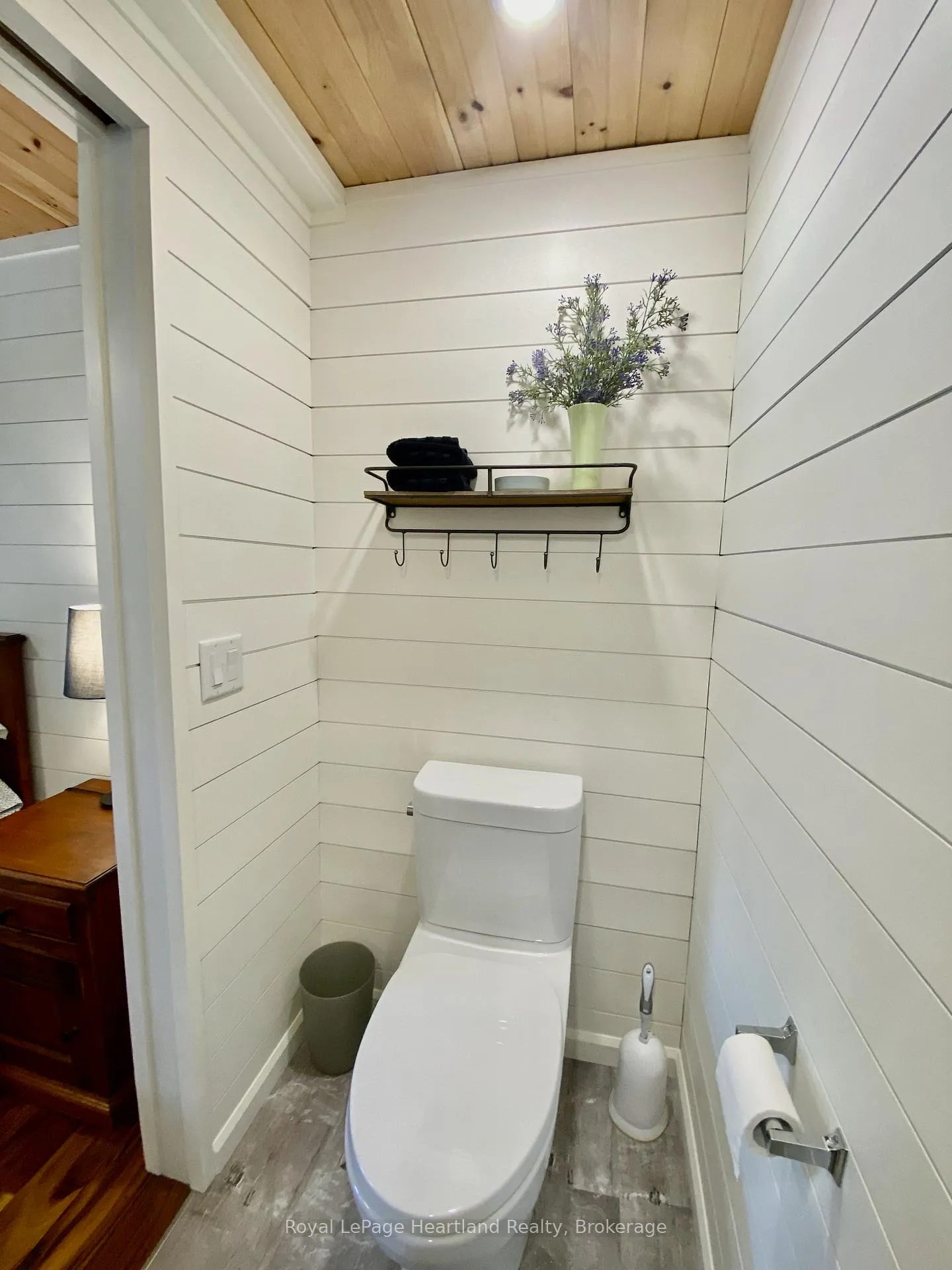 Photo 17 of 206 Chestnut Drive, Central Huron, Goderich — HOMEH