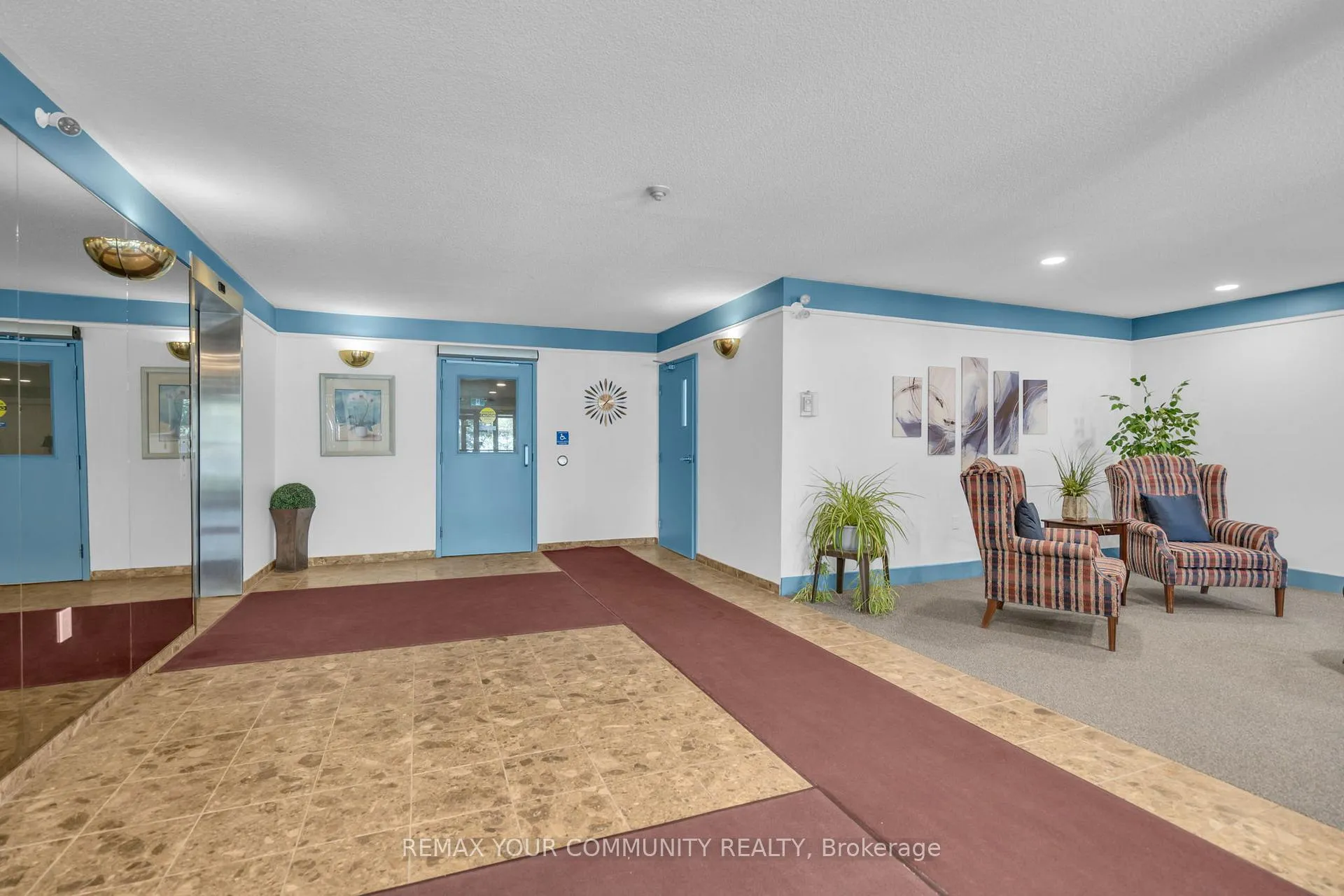 Photo 10 of Unit 210, 111 Grew Boulevard, Georgina, Sutton & Jackson's Point — HOMEH
