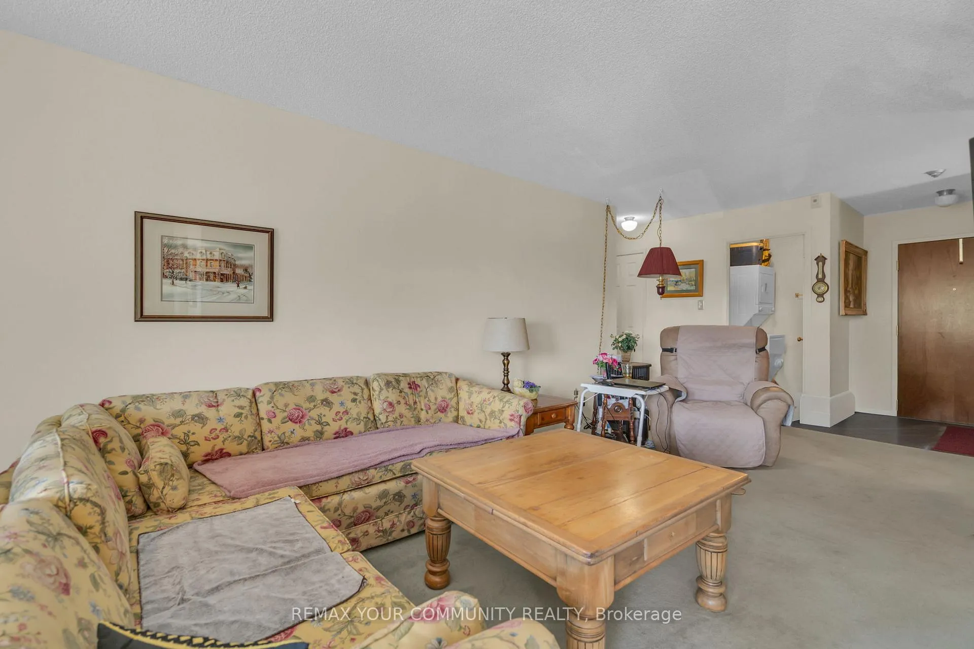 Photo 17 of Unit 210, 111 Grew Boulevard, Georgina, Sutton & Jackson's Point — HOMEH