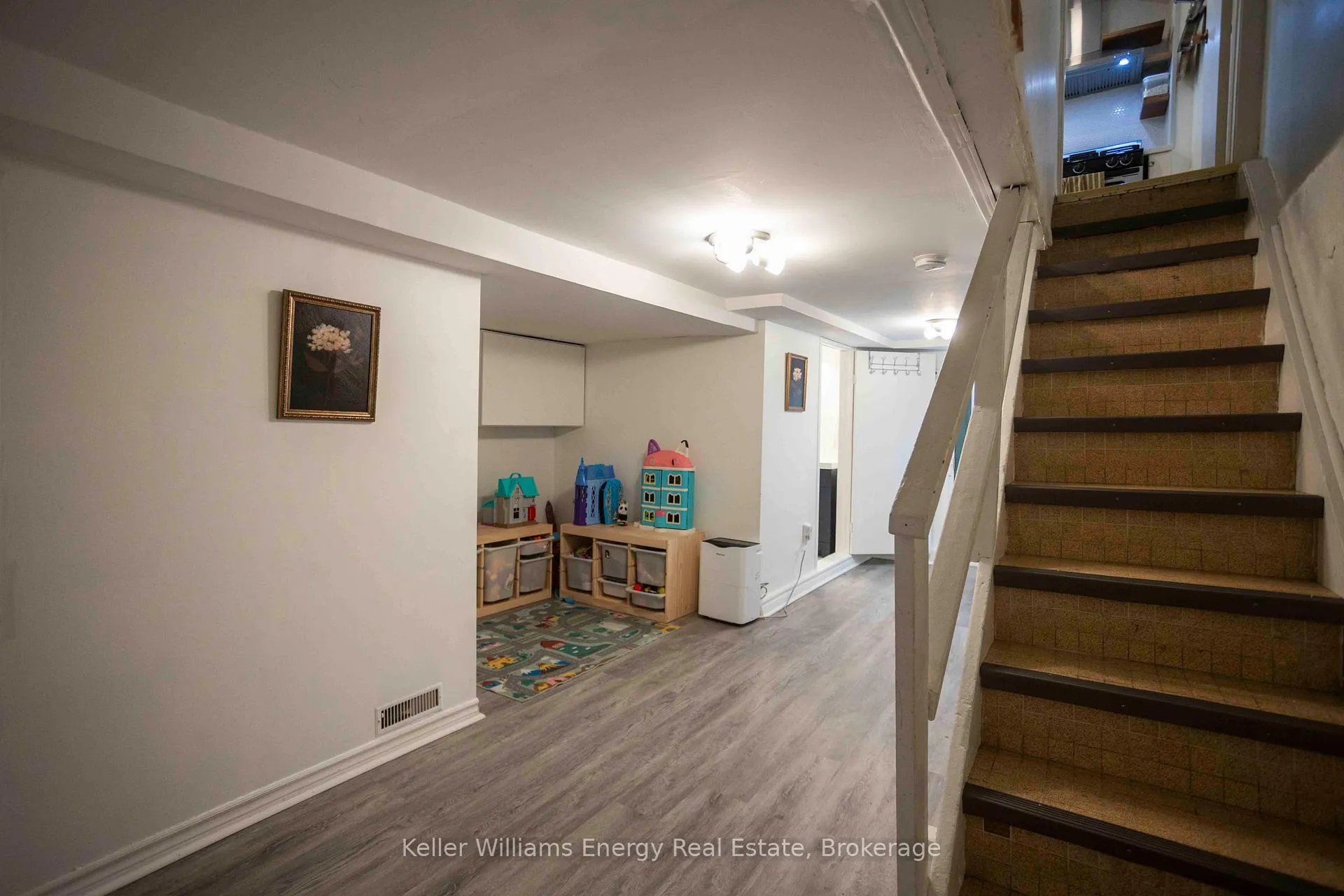 Photo 15 of 134 Mcroberts Avenue, Toronto, Corso Italia-Davenport — HOMEH