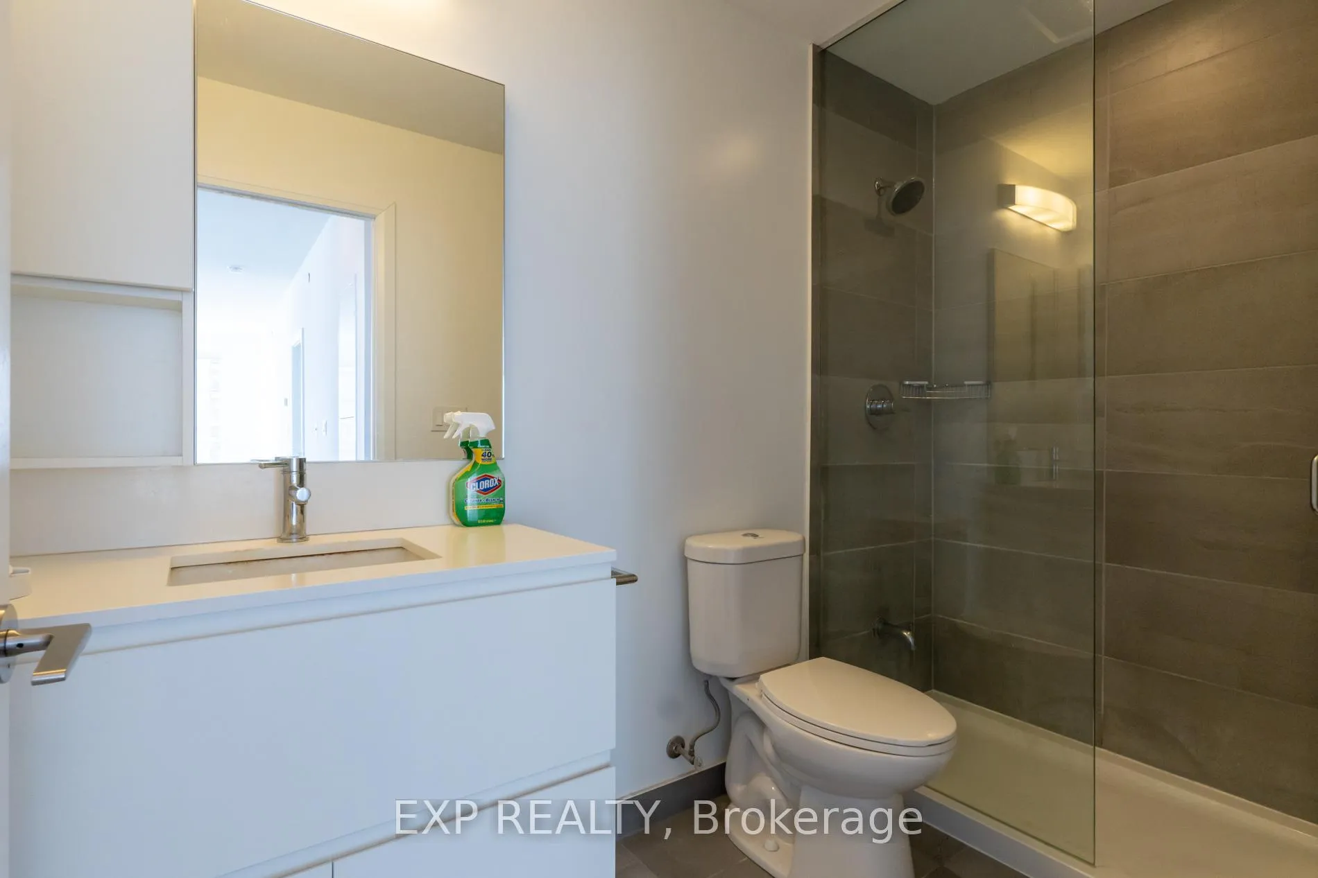 Photo 8 of Unit 1610, 15 Water Walk Drive, Markham, Unionville — HOMEH