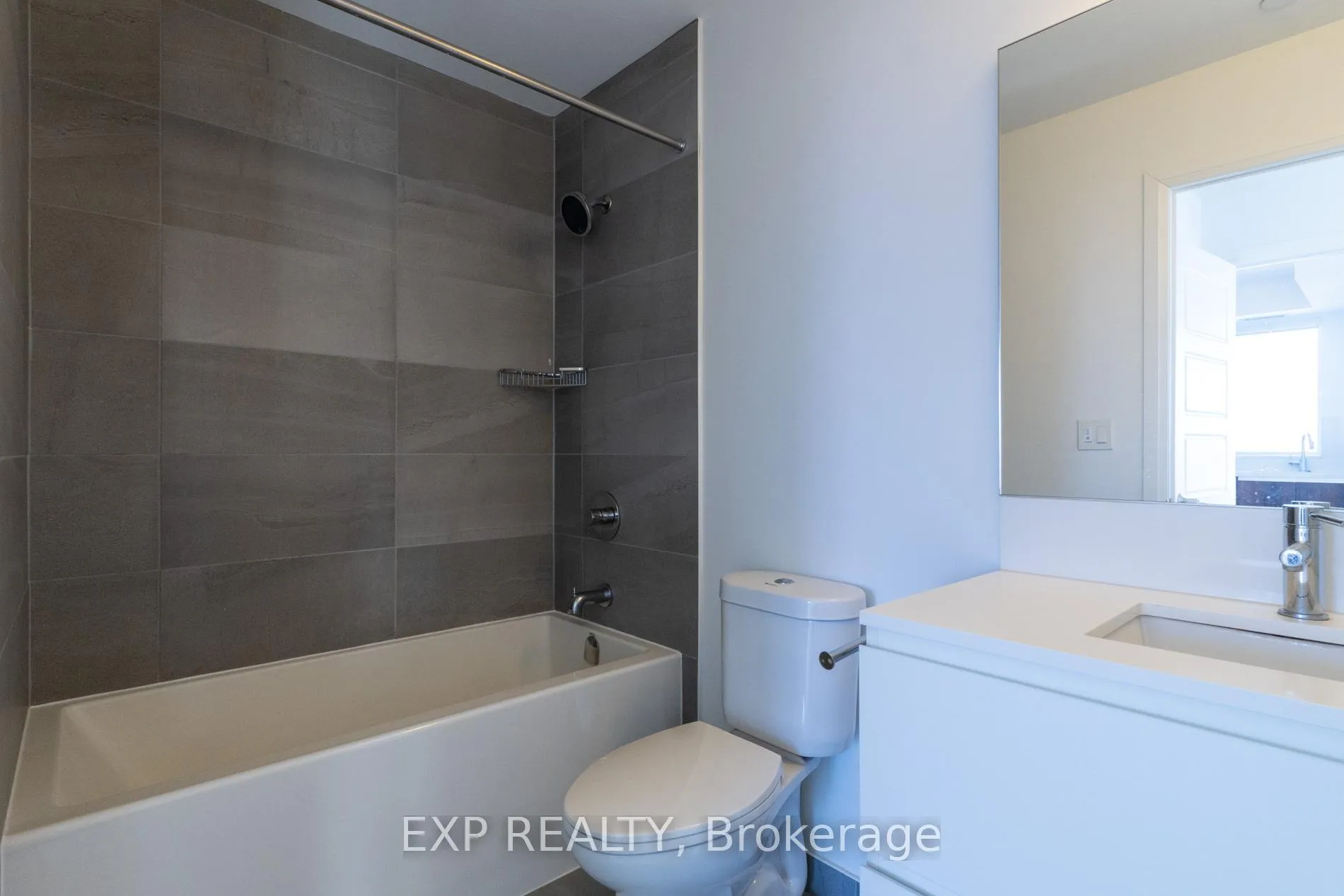 Photo 11 of Unit 1610, 15 Water Walk Drive, Markham, Unionville — HOMEH