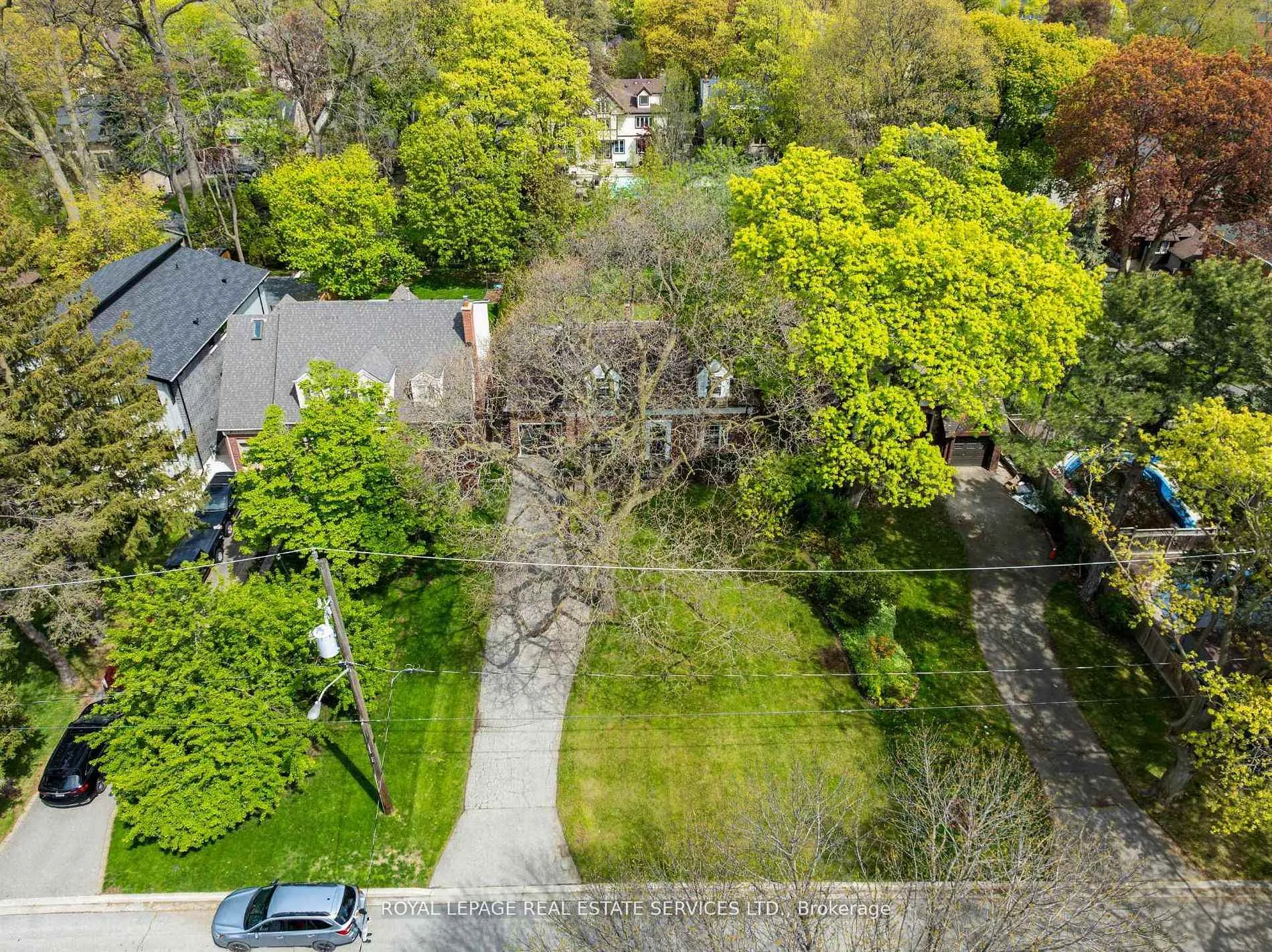 Photo 1 of 28 Holloway Road, Etobicoke, Islington-City Centre West — HOMEH