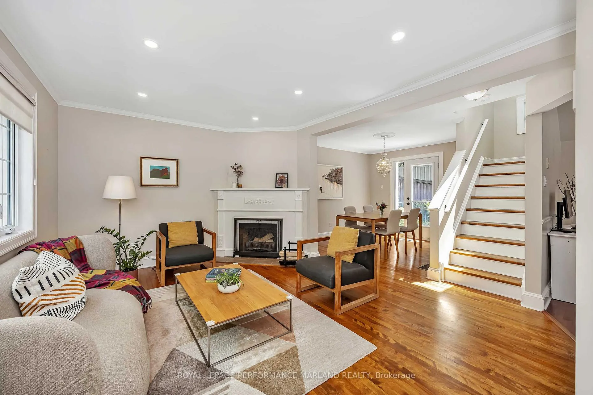 Photo 3 of 128 Mason Terrace, Ottawa, Ottawa East — HOMEH