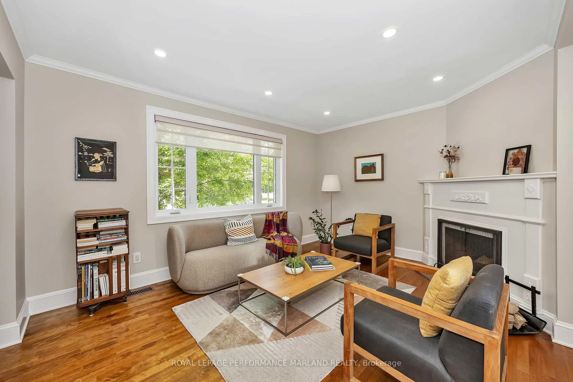 Photo 4 of 128 Mason Terrace, Ottawa, Ottawa East — HOMEH