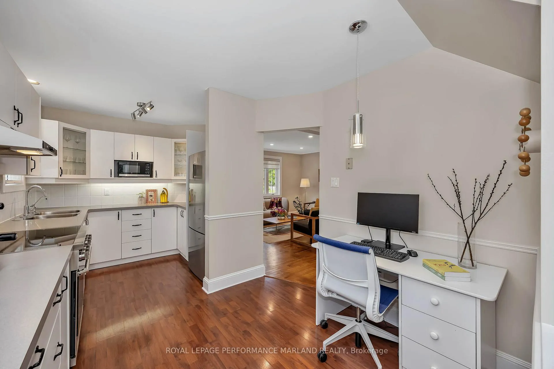 Photo 13 of 128 Mason Terrace, Ottawa, Ottawa East — HOMEH