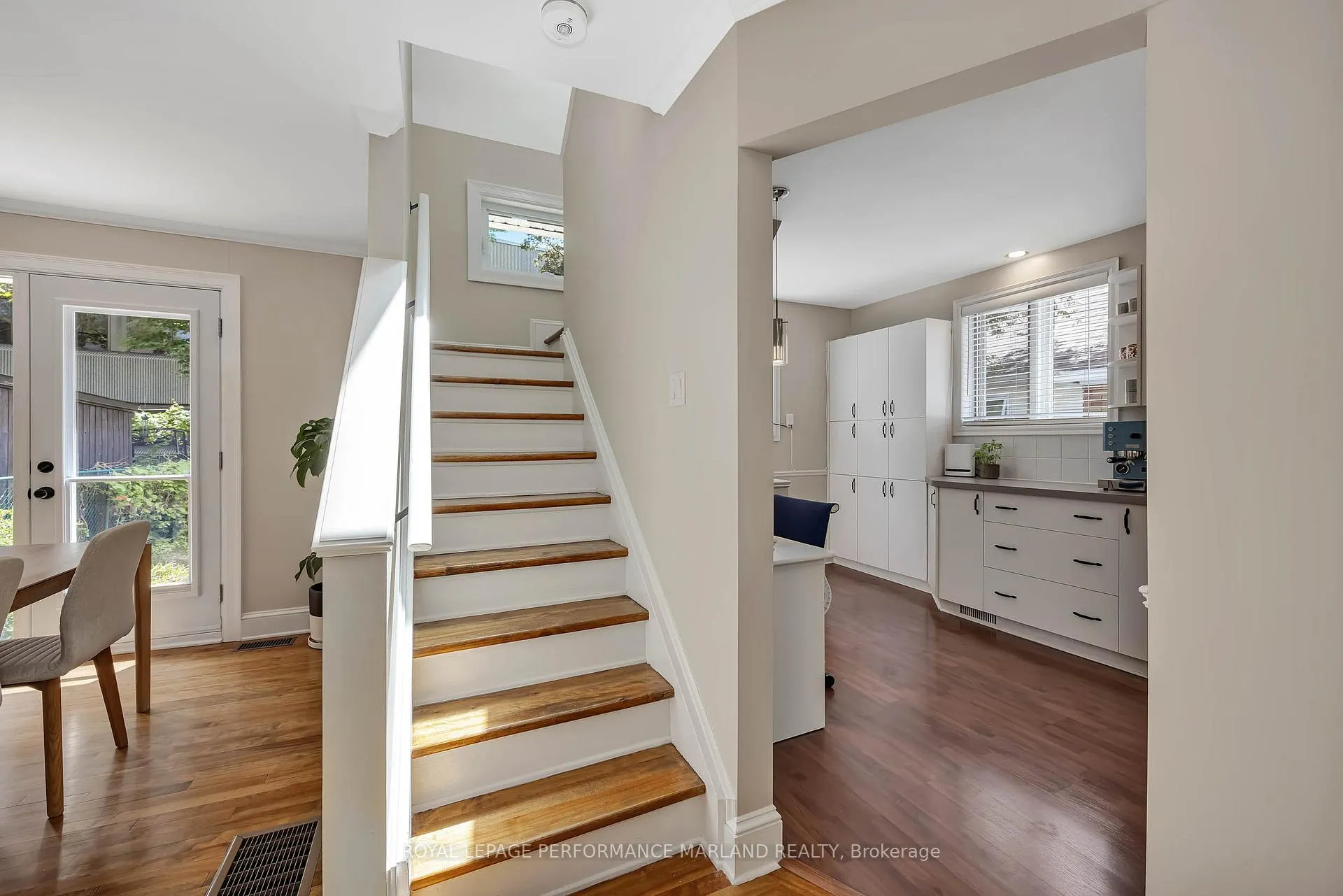 Photo 14 of 128 Mason Terrace, Ottawa, Ottawa East — HOMEH