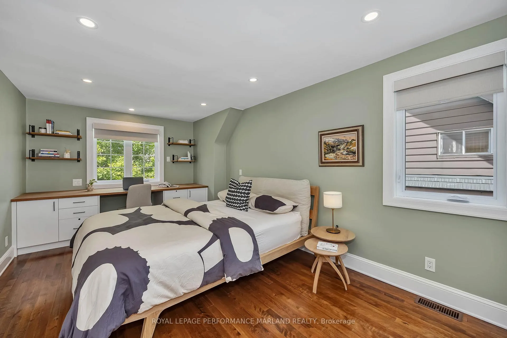 Photo 16 of 128 Mason Terrace, Ottawa, Ottawa East — HOMEH