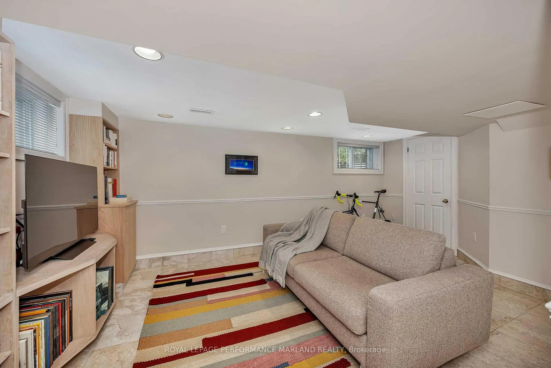 Photo 26 of 128 Mason Terrace, Ottawa, Ottawa East — HOMEH