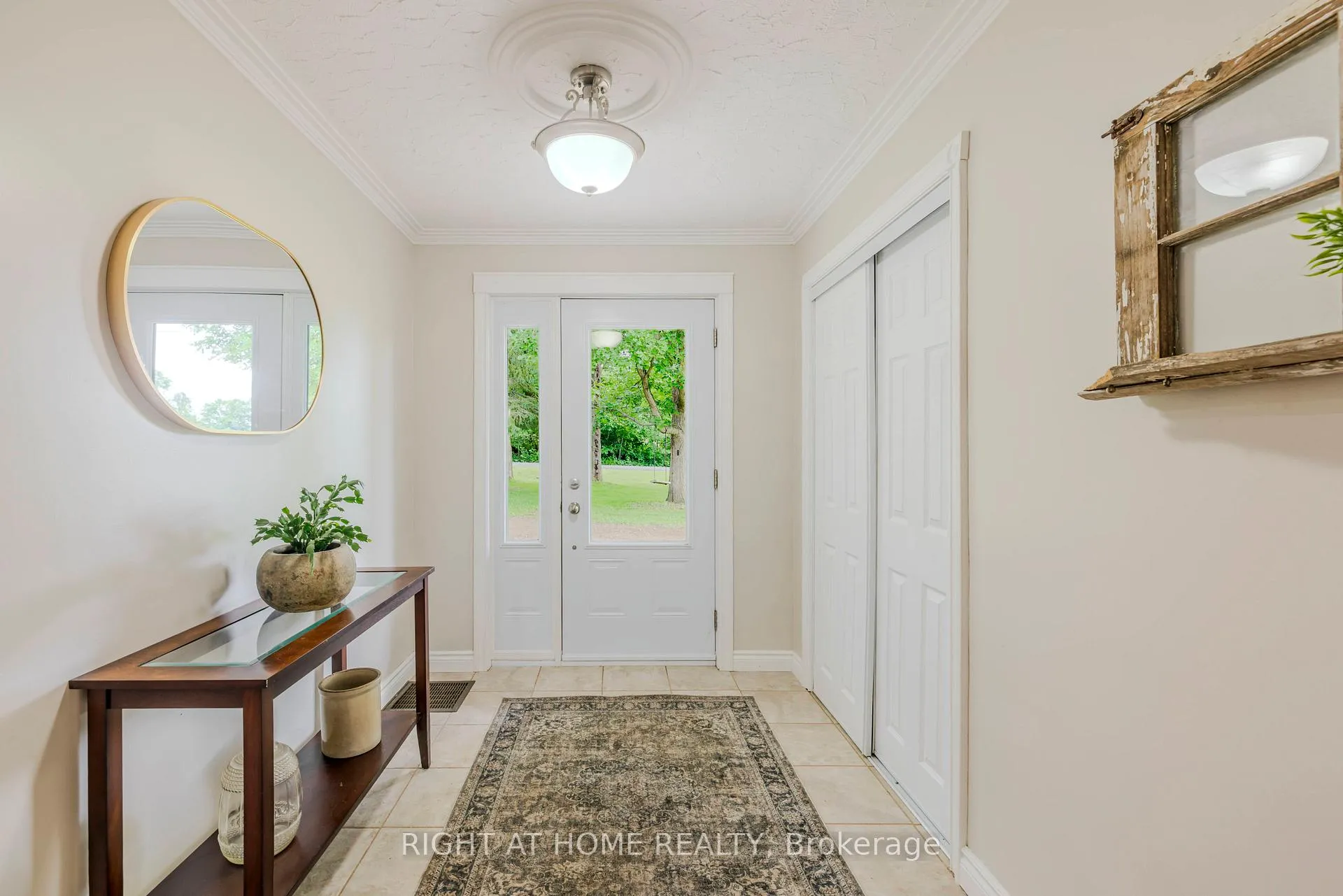 Photo 3 of 35 Macmillan Road, Centre Hastings — HOMEH