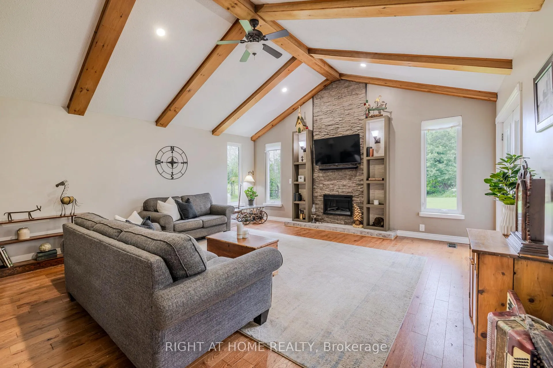 Photo 4 of 35 Macmillan Road, Centre Hastings — HOMEH
