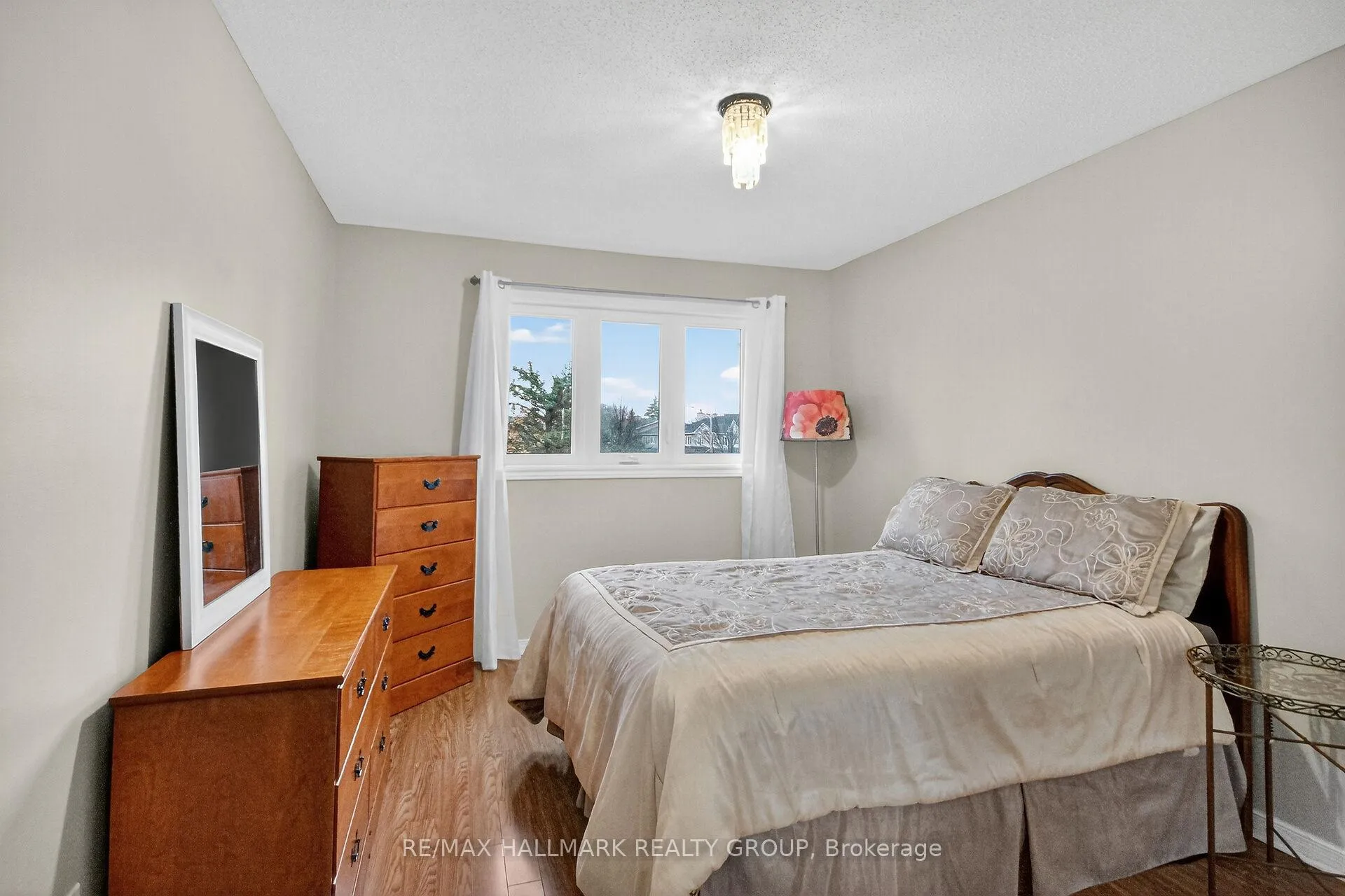 Photo 17 of 110 Hunter's Glen Crescent, Ottawa, Hunt Club Park/Greenboro — HOMEH