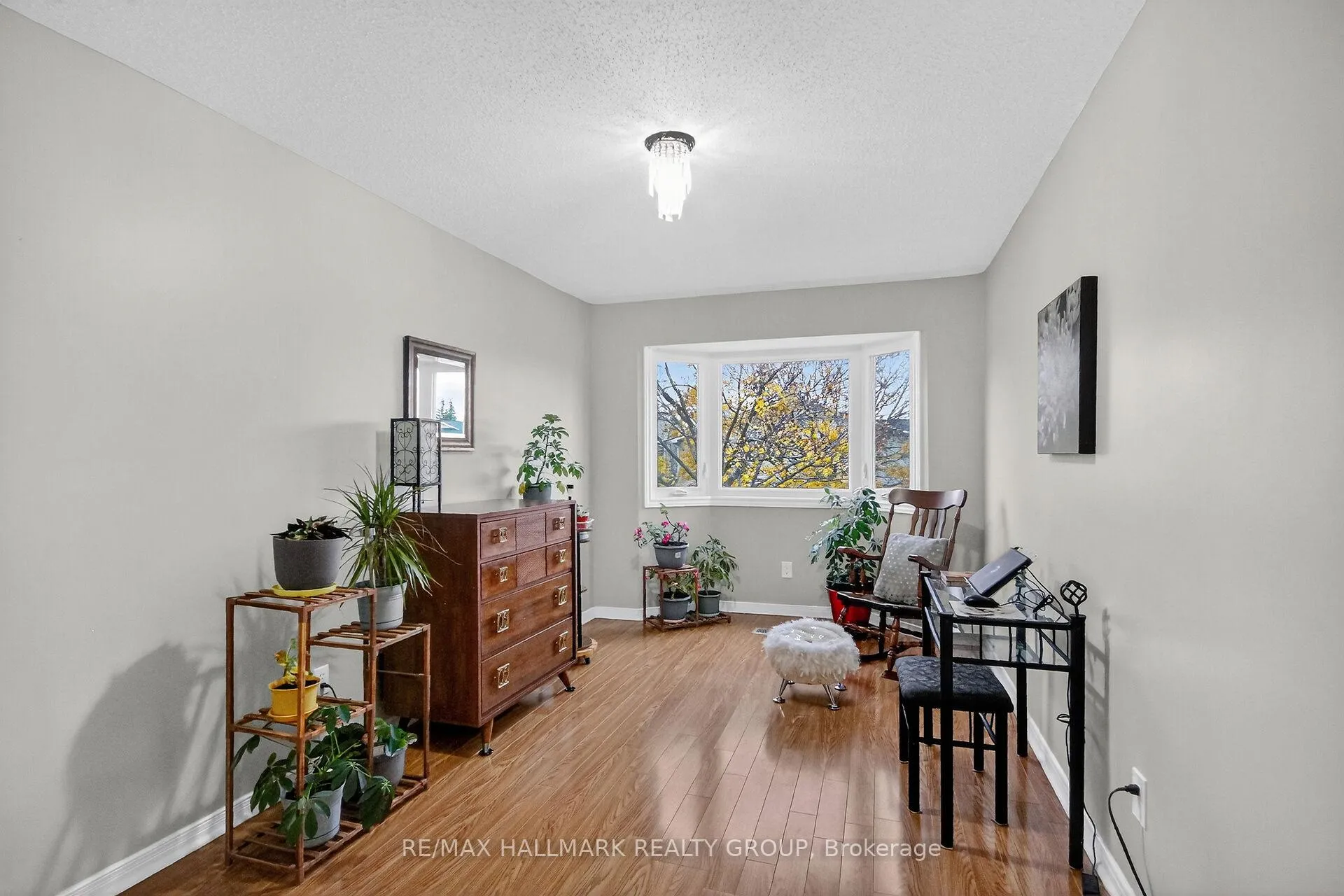 Photo 18 of 110 Hunter's Glen Crescent, Ottawa, Hunt Club Park/Greenboro — HOMEH