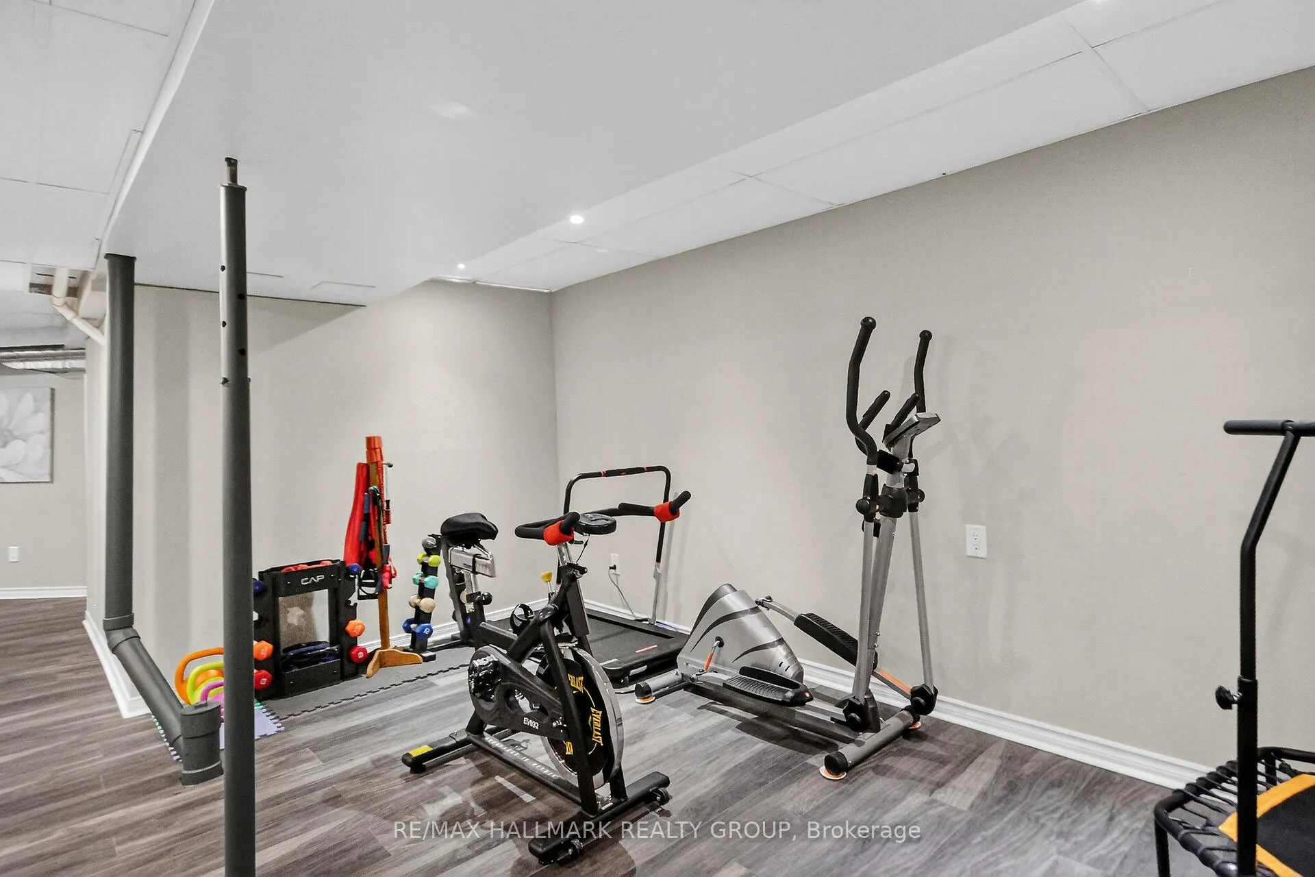 Photo 24 of 110 Hunter's Glen Crescent, Ottawa, Hunt Club Park/Greenboro — HOMEH
