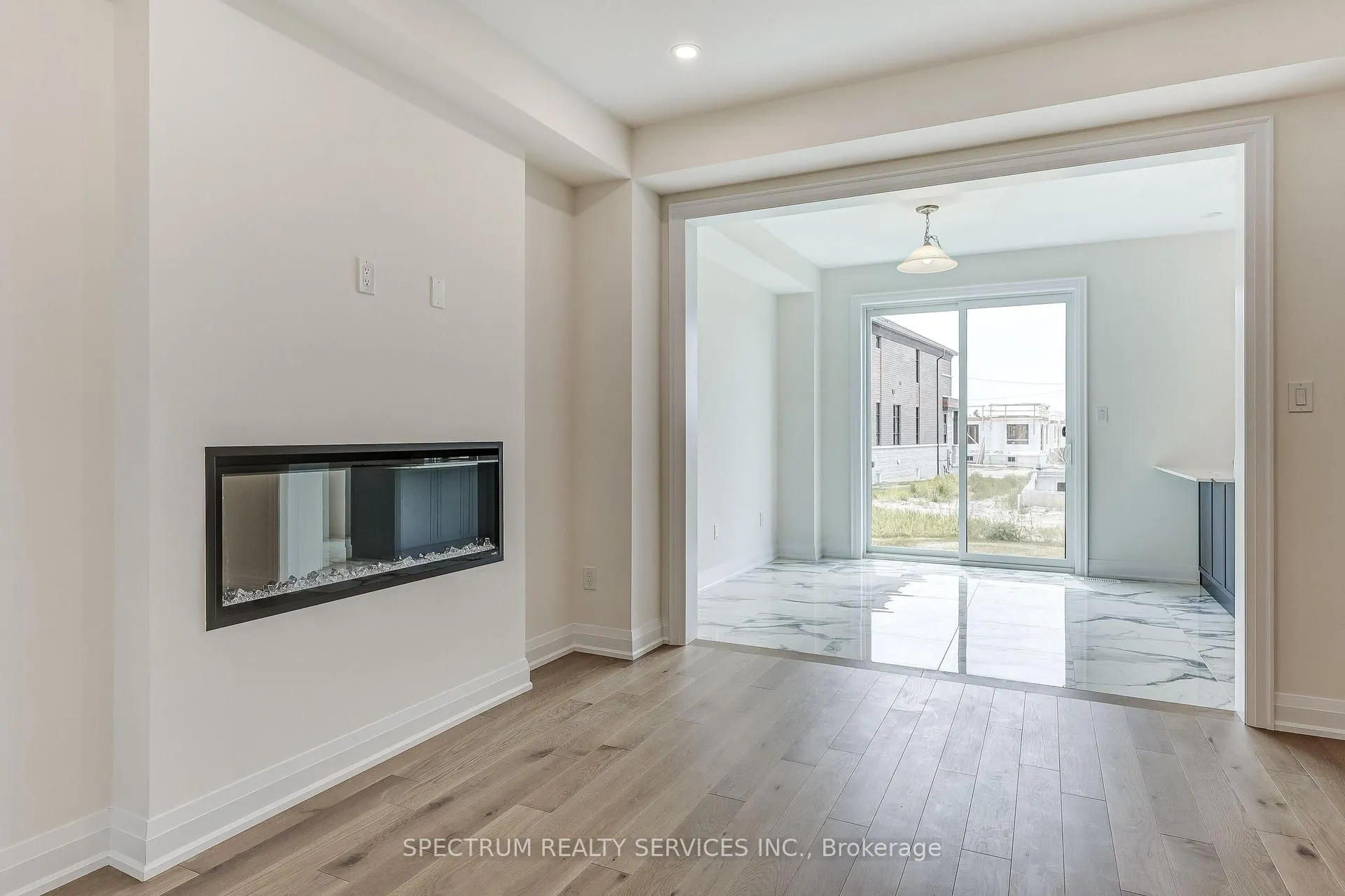 Photo 10 of 172 Adario Crescent, Vaughan, Vellore Village — HOMEH