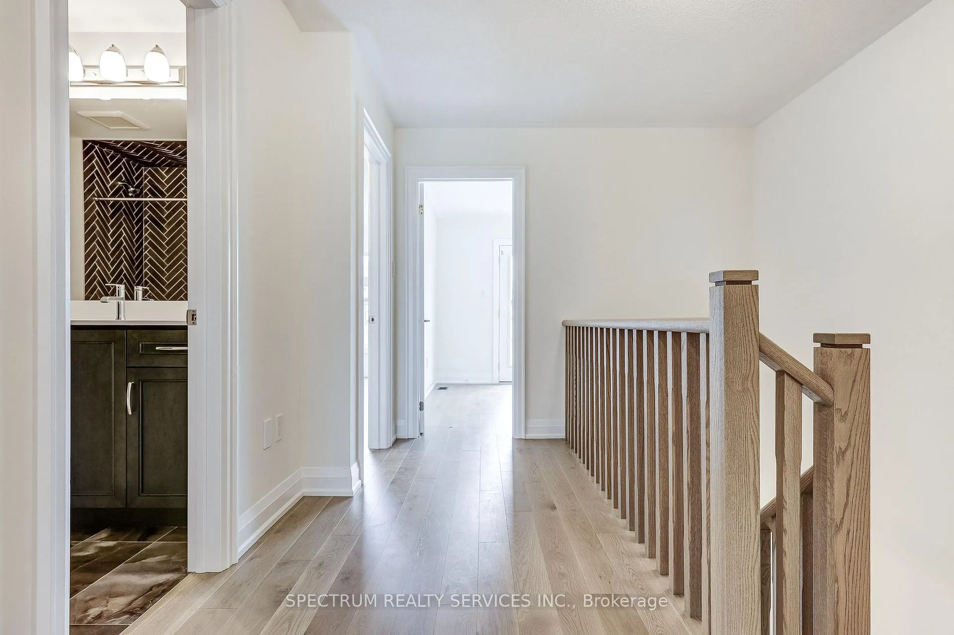Photo 21 of 172 Adario Crescent, Vaughan, Vellore Village — HOMEH