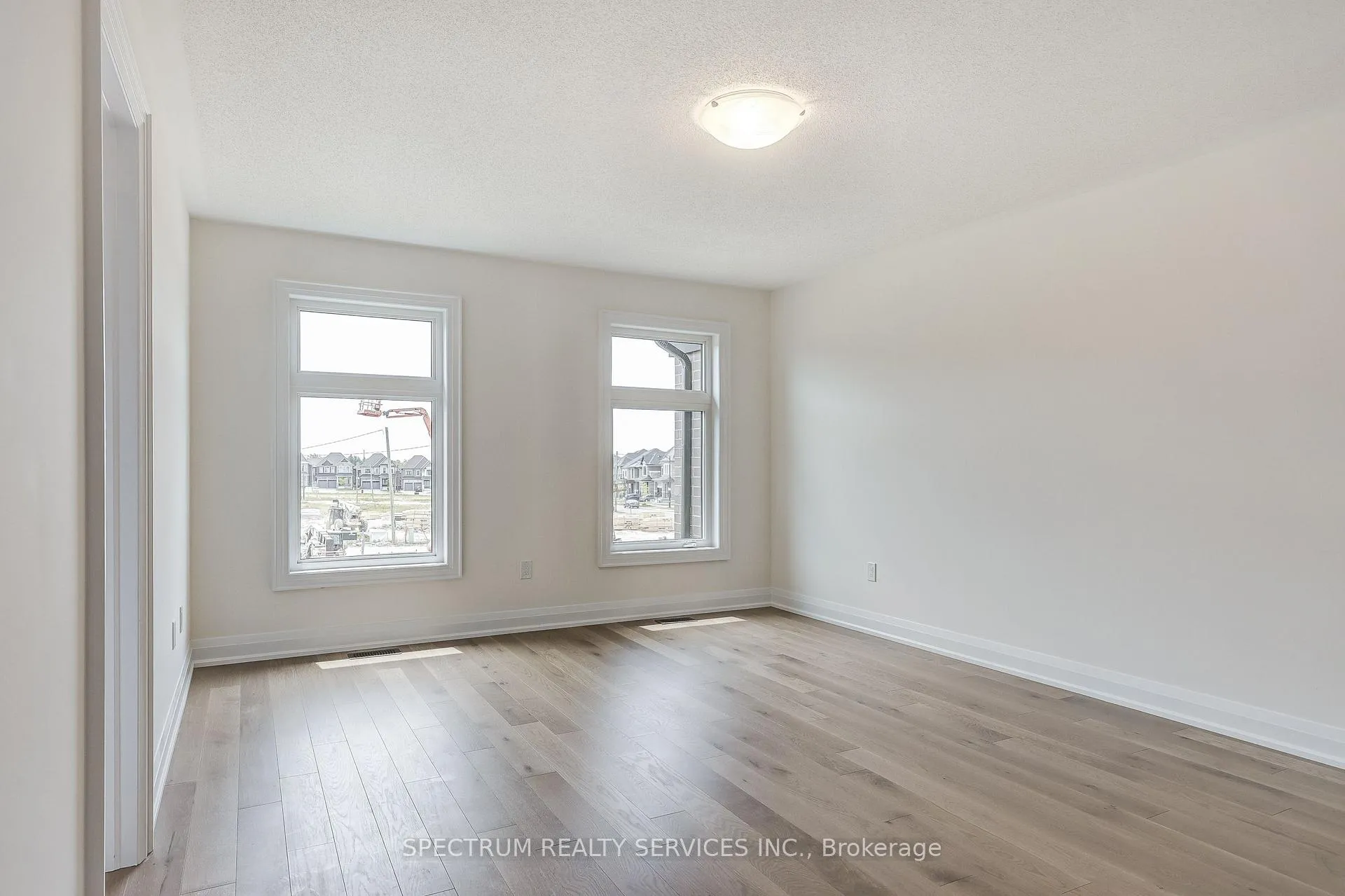 Photo 33 of 172 Adario Crescent, Vaughan, Vellore Village — HOMEH