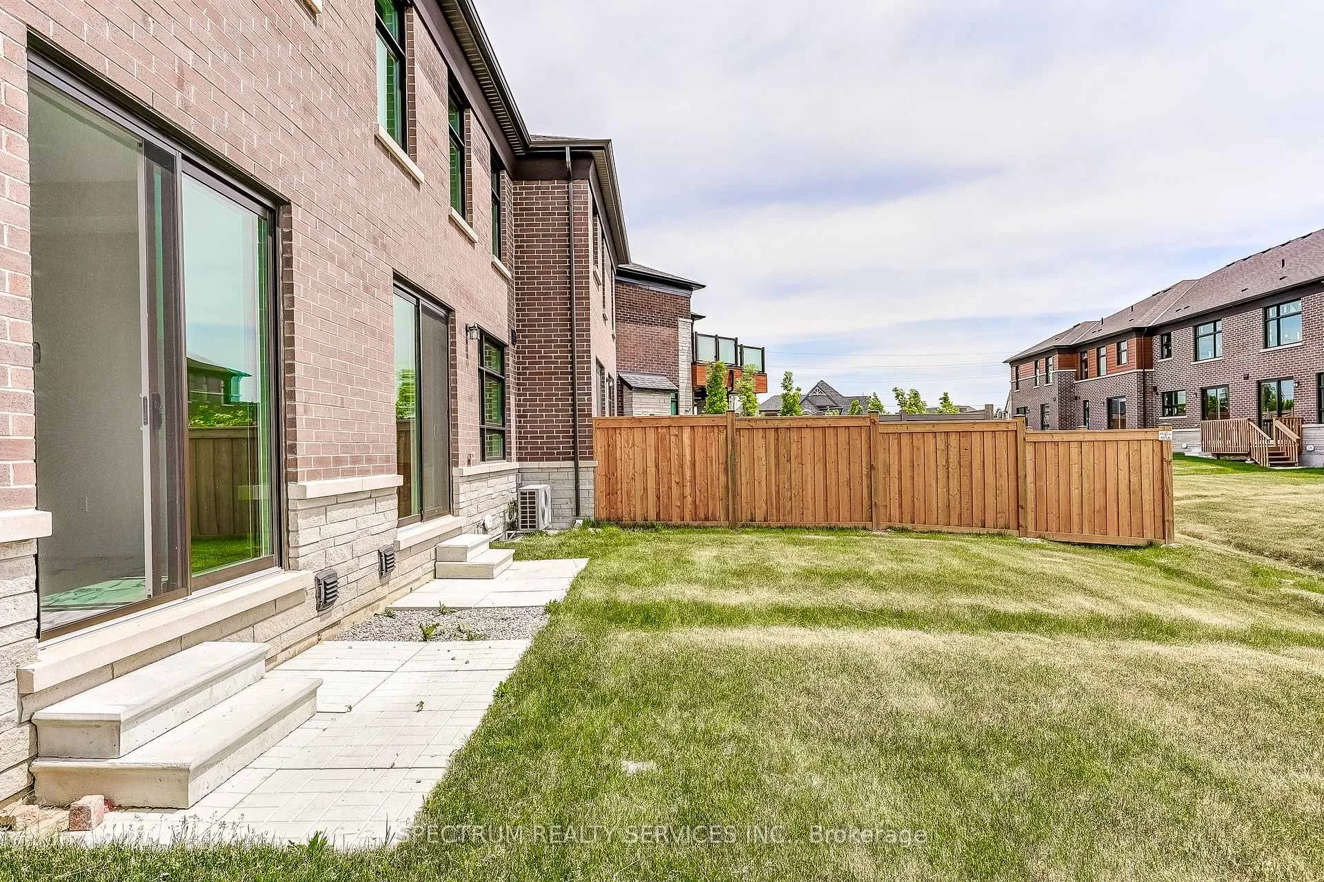 Photo 44 of 172 Adario Crescent, Vaughan, Vellore Village — HOMEH