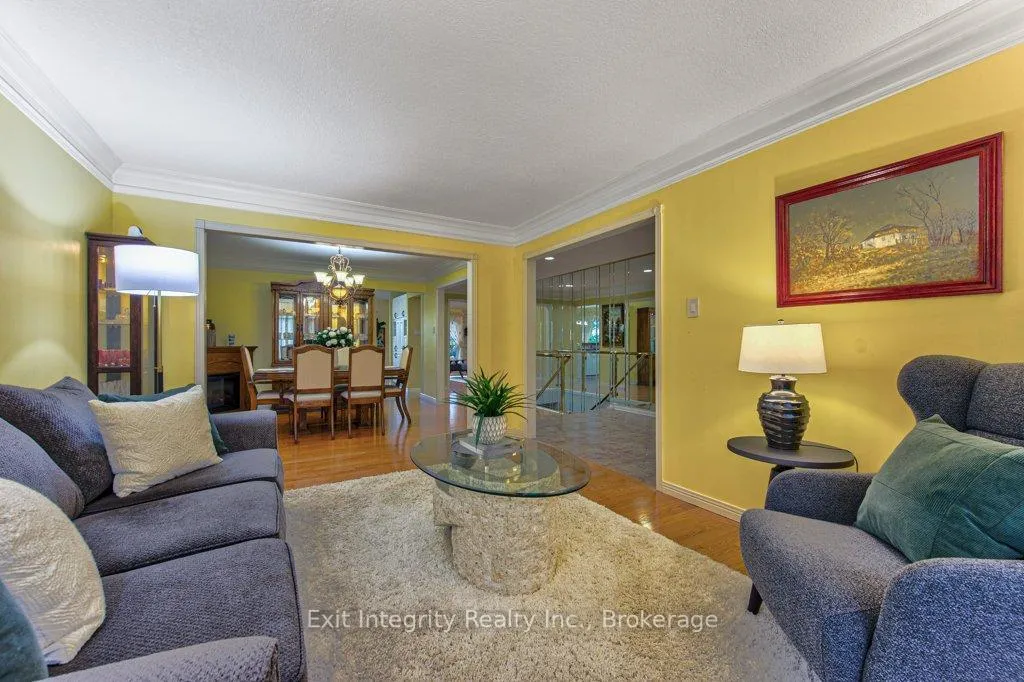 Photo 9 of 247 Rolling Acres Court, Kitchener, Idlewood — HOMEH