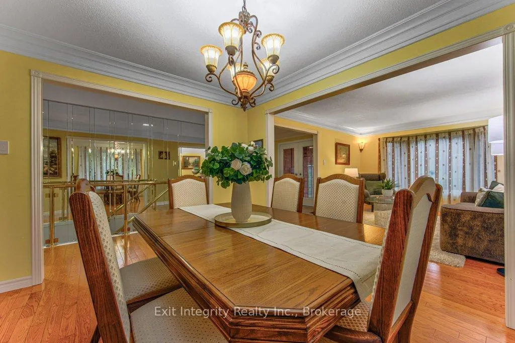 Photo 13 of 247 Rolling Acres Court, Kitchener, Idlewood — HOMEH
