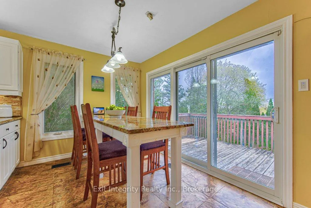 Photo 17 of 247 Rolling Acres Court, Kitchener, Idlewood — HOMEH
