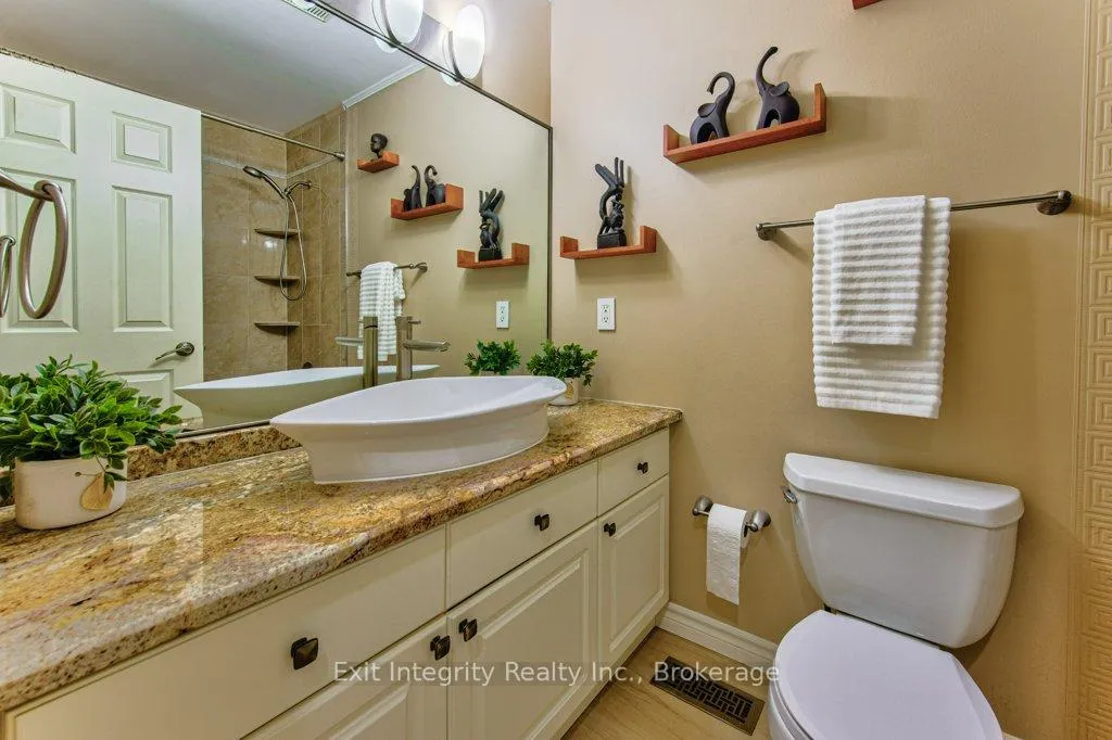 Photo 21 of 247 Rolling Acres Court, Kitchener, Idlewood — HOMEH
