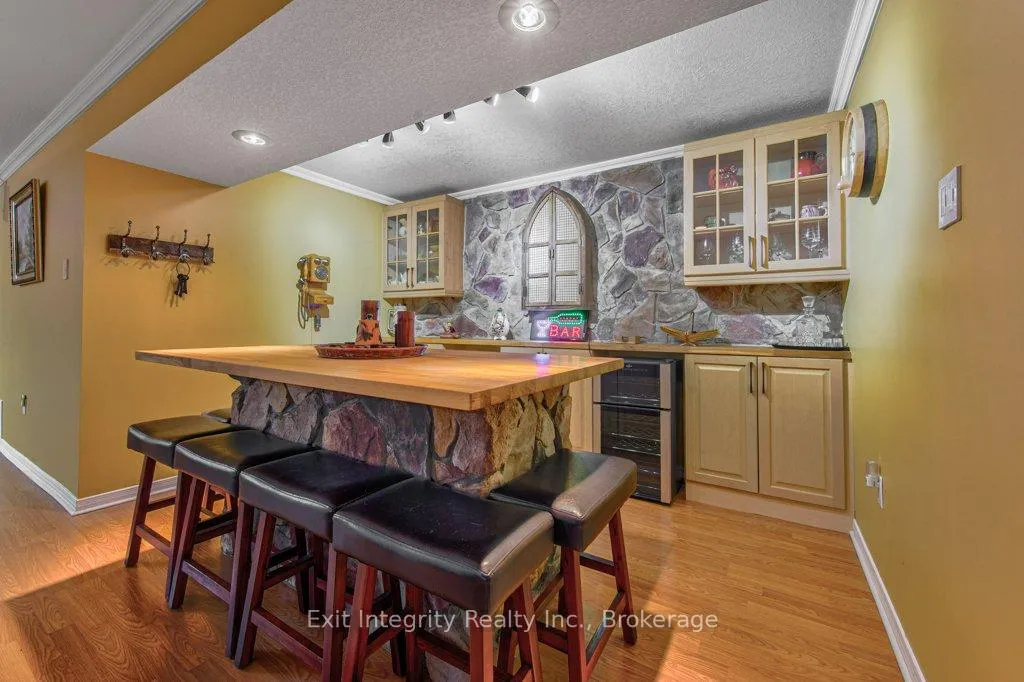 Photo 30 of 247 Rolling Acres Court, Kitchener, Idlewood — HOMEH