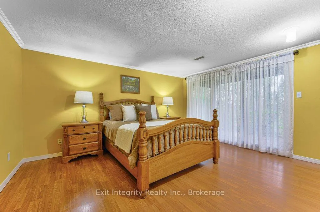 Photo 32 of 247 Rolling Acres Court, Kitchener, Idlewood — HOMEH