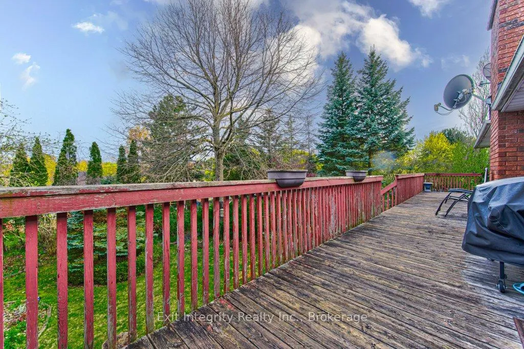 Photo 36 of 247 Rolling Acres Court, Kitchener, Idlewood — HOMEH