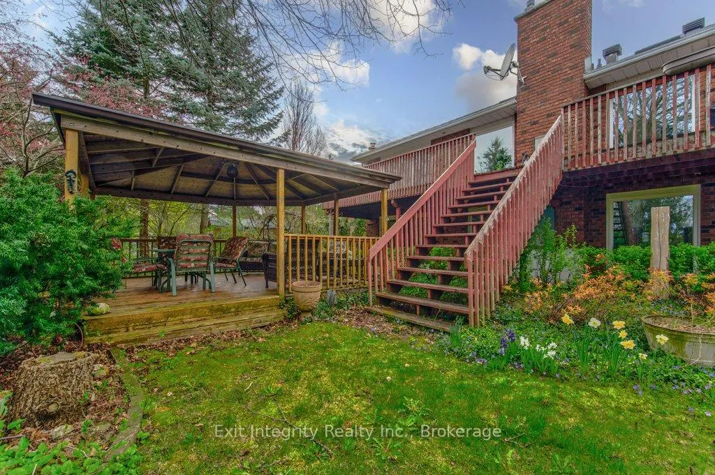Photo 42 of 247 Rolling Acres Court, Kitchener, Idlewood — HOMEH