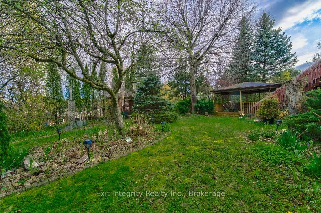 Photo 45 of 247 Rolling Acres Court, Kitchener, Idlewood — HOMEH