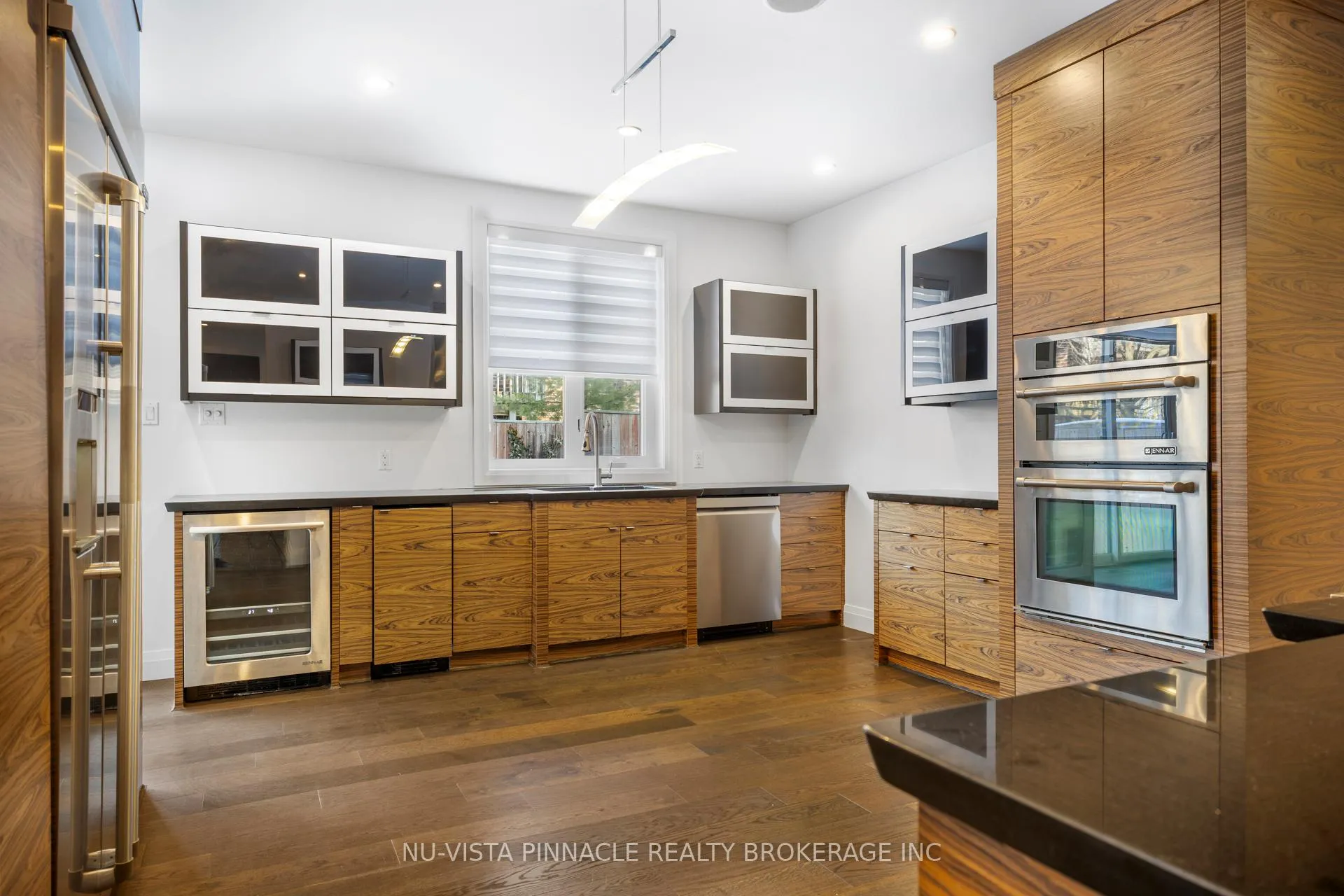 Photo 4 of Unit 16, 433 Hyde Park Road, London, North P — HOMEH